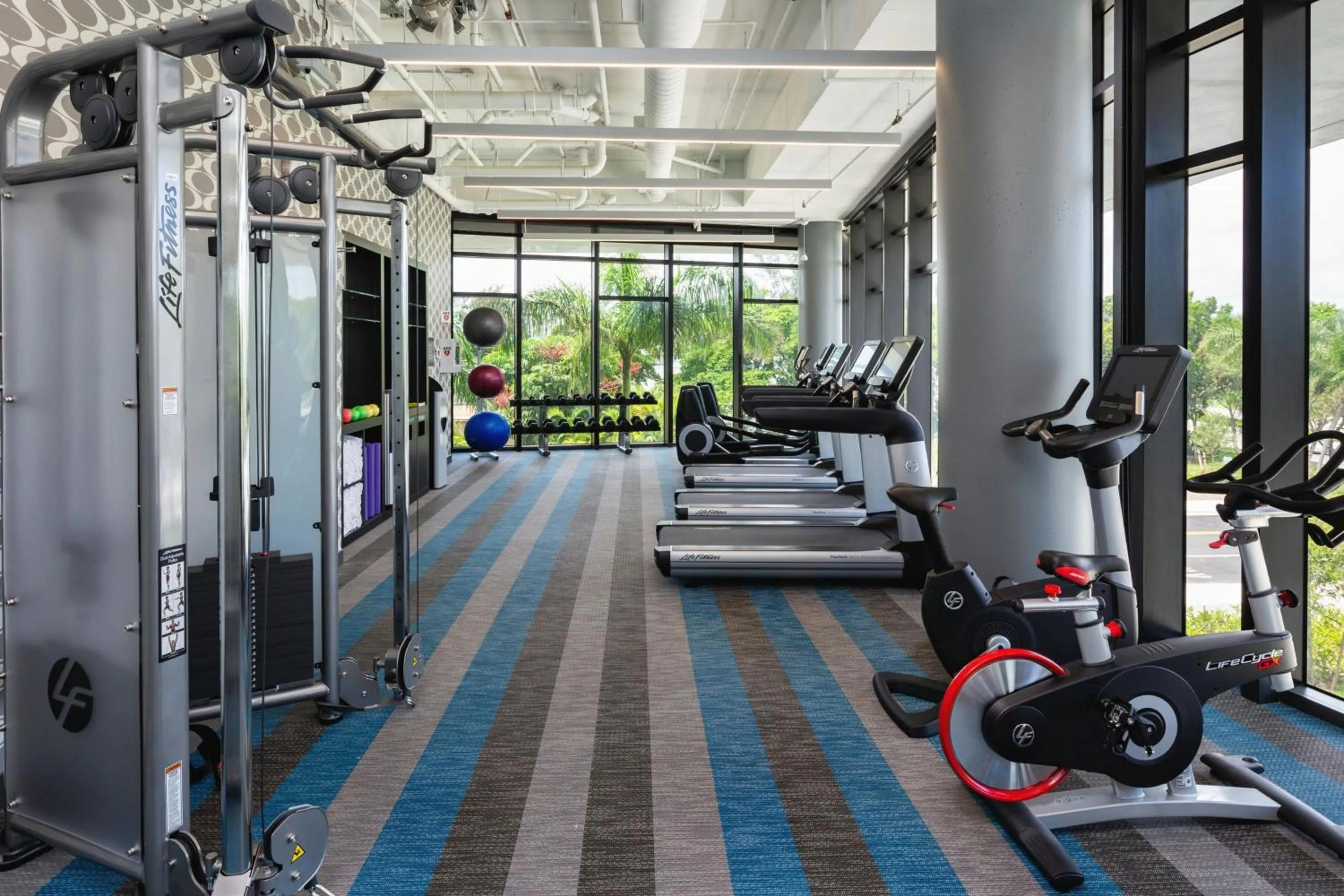 Area and facilities in Aloft Miami Aventura