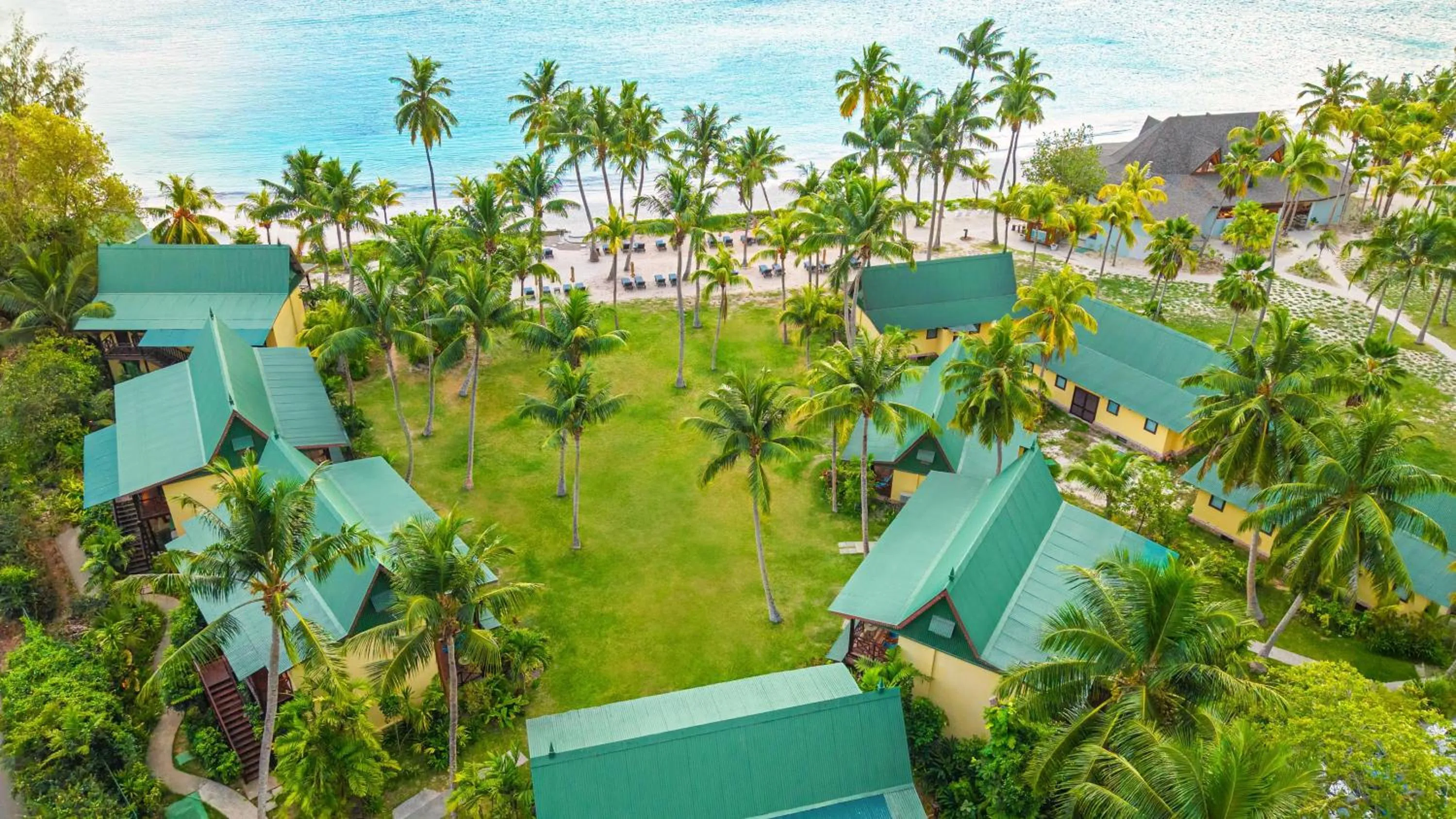 Property building in Paradise Sun Hotel Seychelles