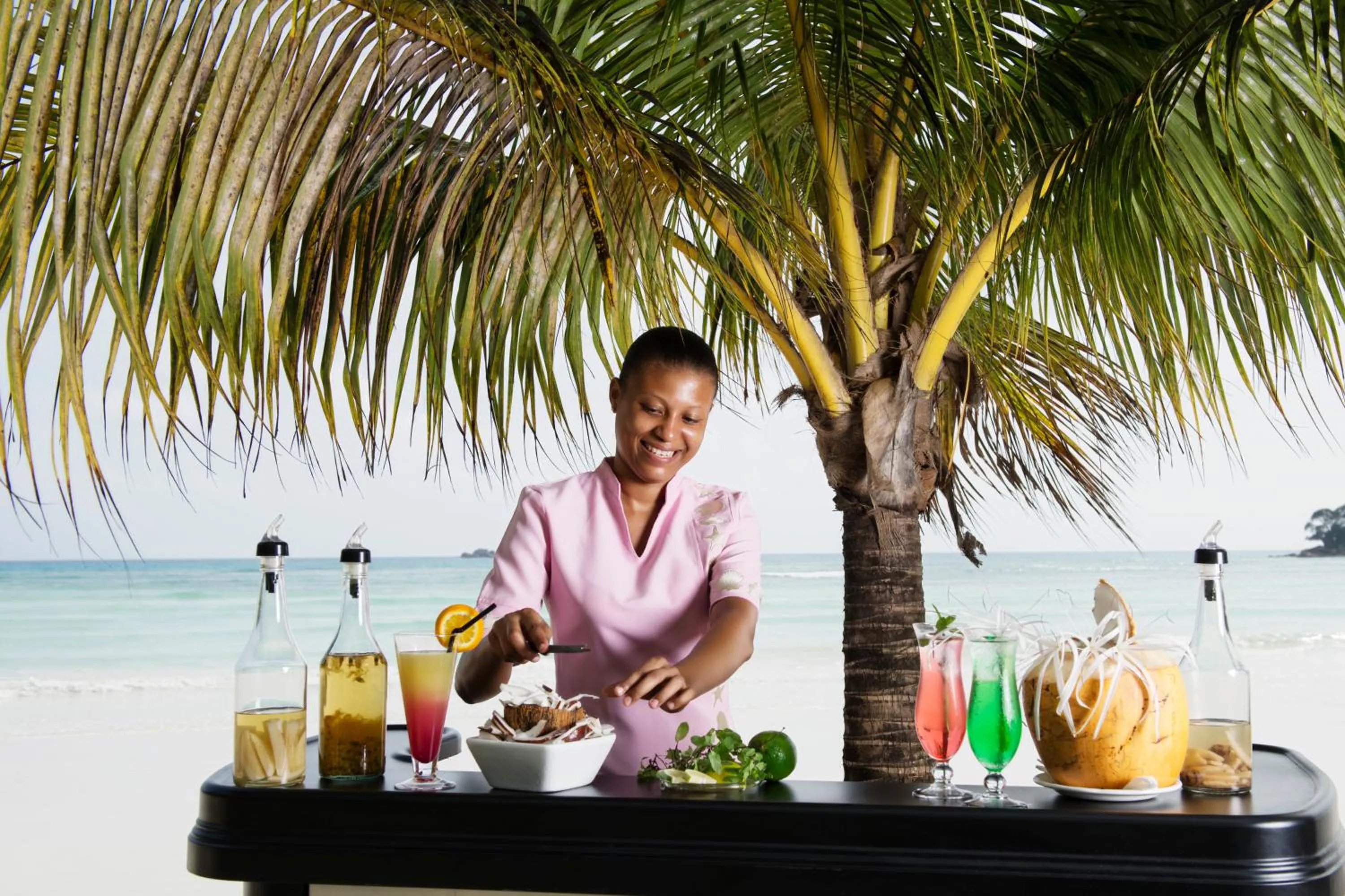 Lounge or bar in Paradise Sun Hotel Seychelles