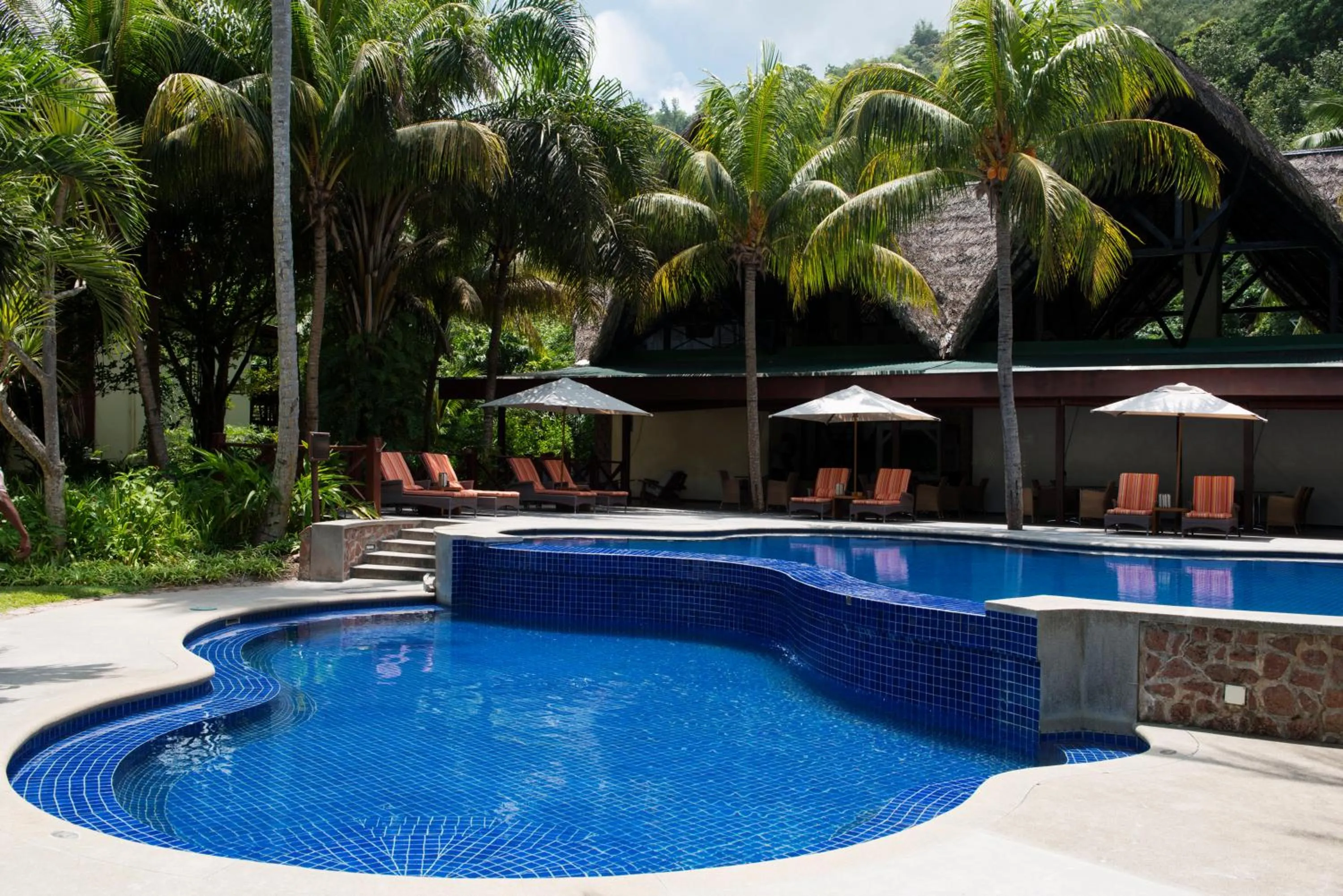 Swimming pool in Paradise Sun Hotel Seychelles