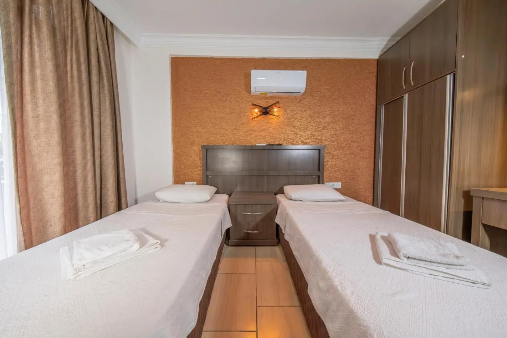 Photo of the whole room, Bed in Marina Apart Hotel