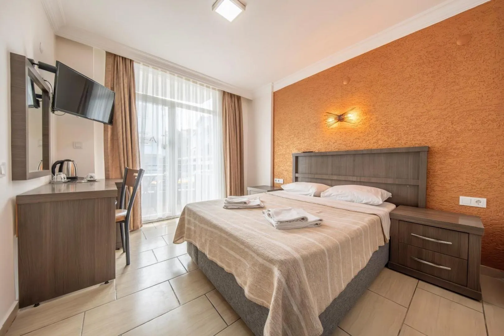 TV and multimedia, Bed in Marina Apart Hotel