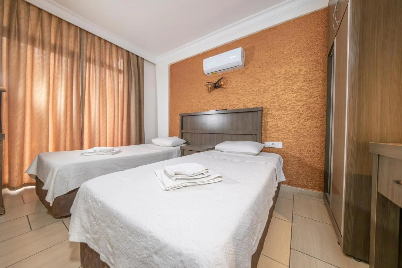 Photo of the whole room, Bed in Marina Apart Hotel