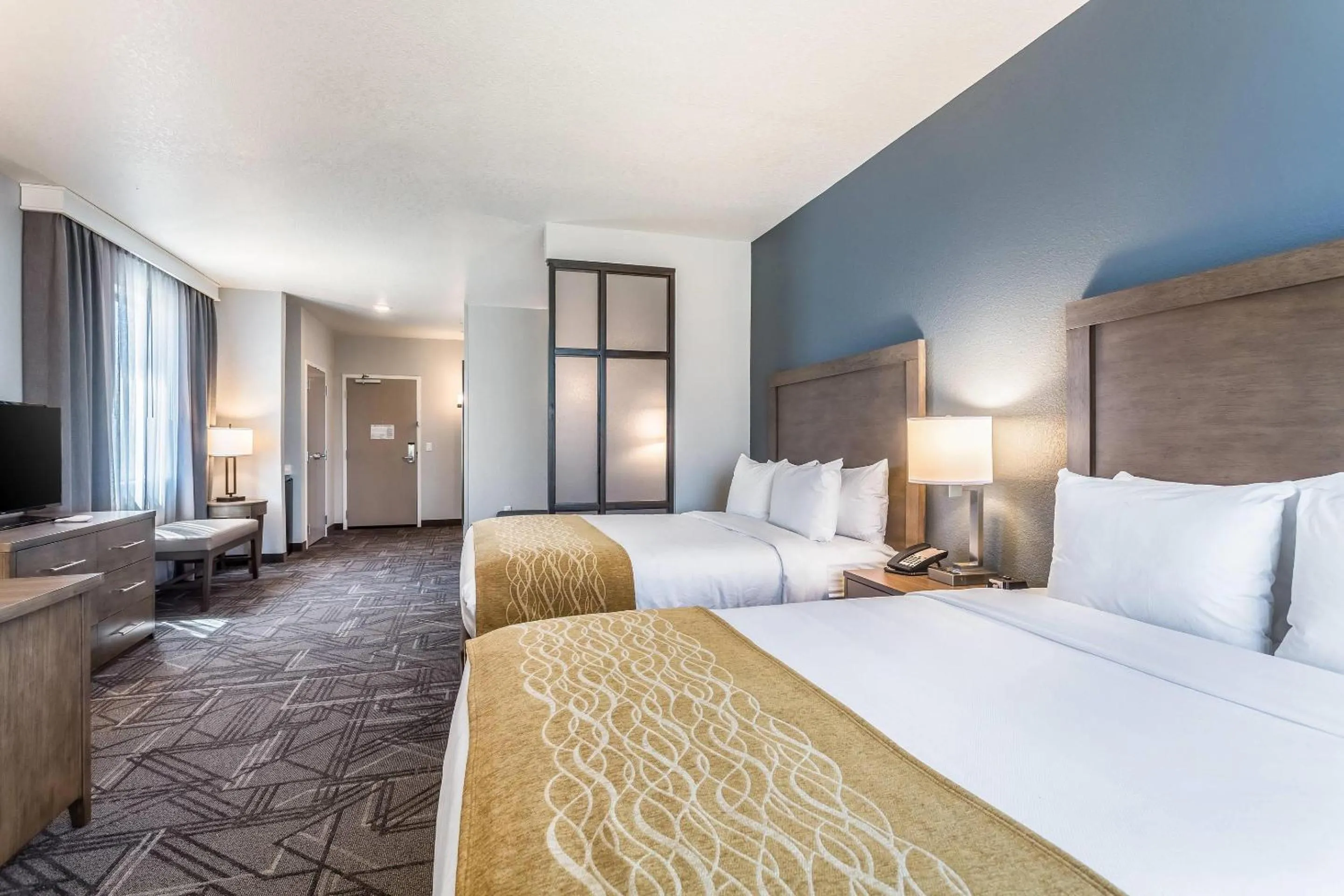 Bedroom, Bed in Comfort Inn & Suites Salt Lake City Airport