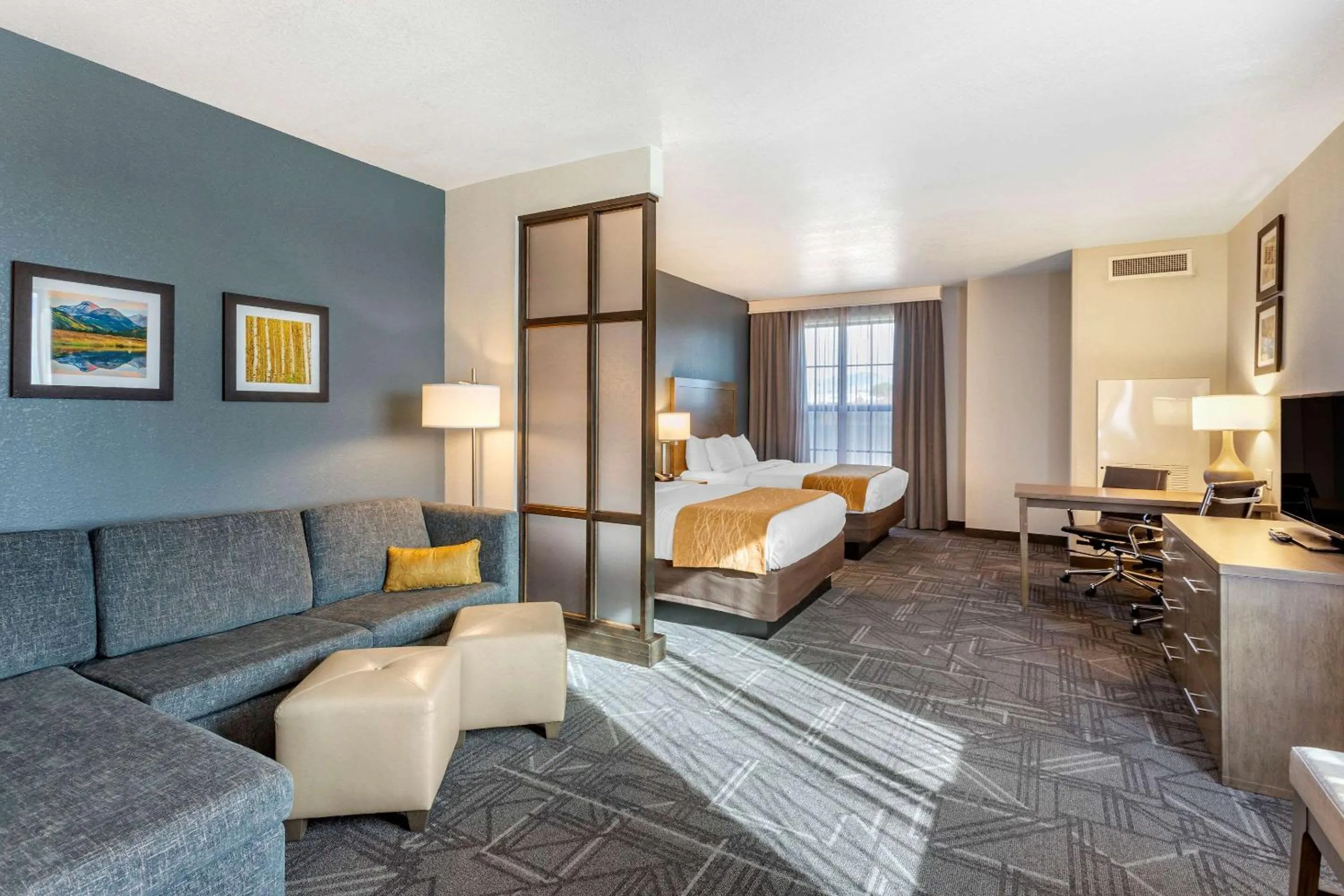 Bedroom, Bed in Comfort Inn & Suites Salt Lake City Airport