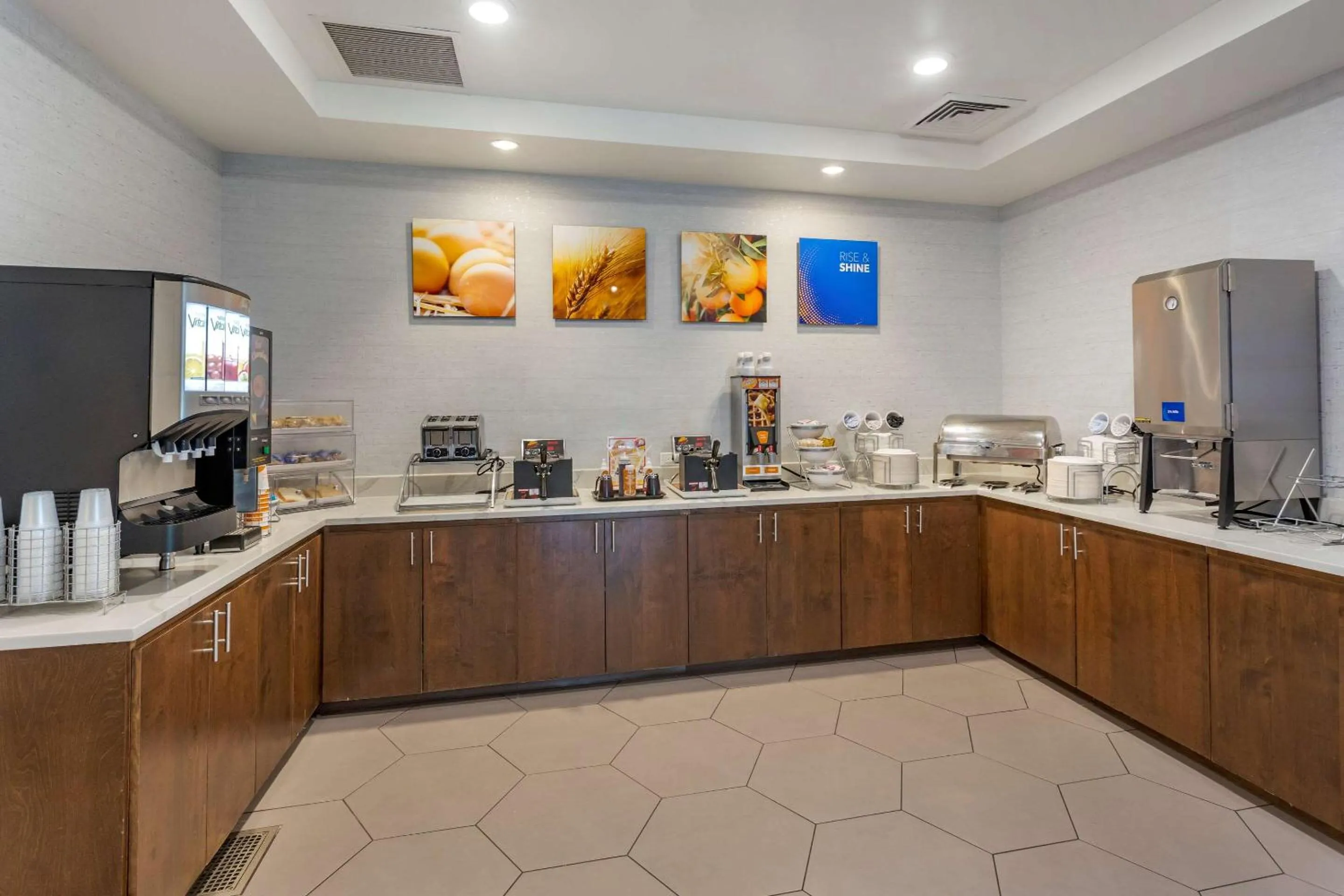 Restaurant/places to eat in Comfort Inn & Suites Salt Lake City Airport