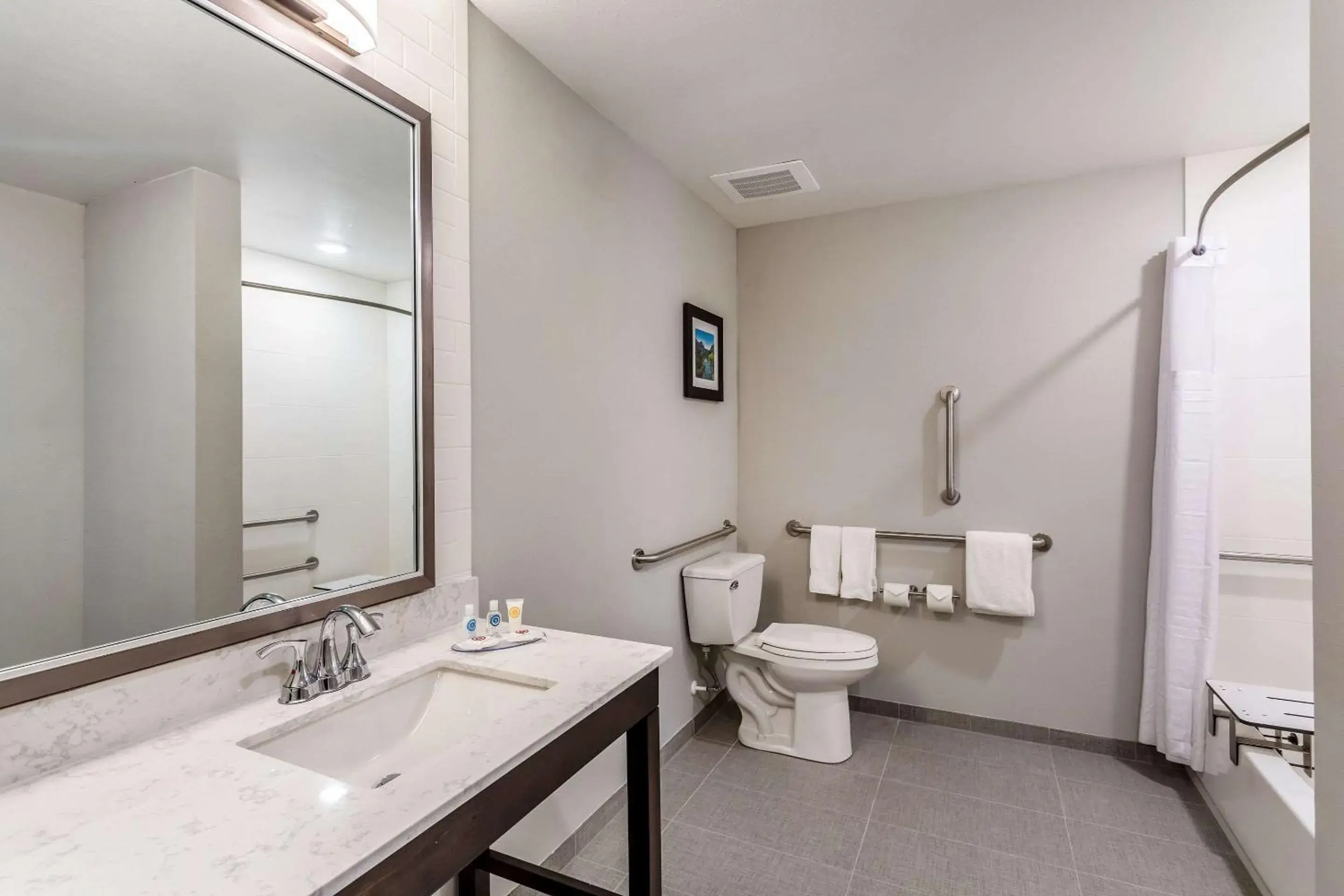 King Suite - Accessible/Non-Smoking in Comfort Inn & Suites Salt Lake City Airport King Suite - Accessible/Non-Smoking in Comfort Inn & Suites Salt Lake City Airport