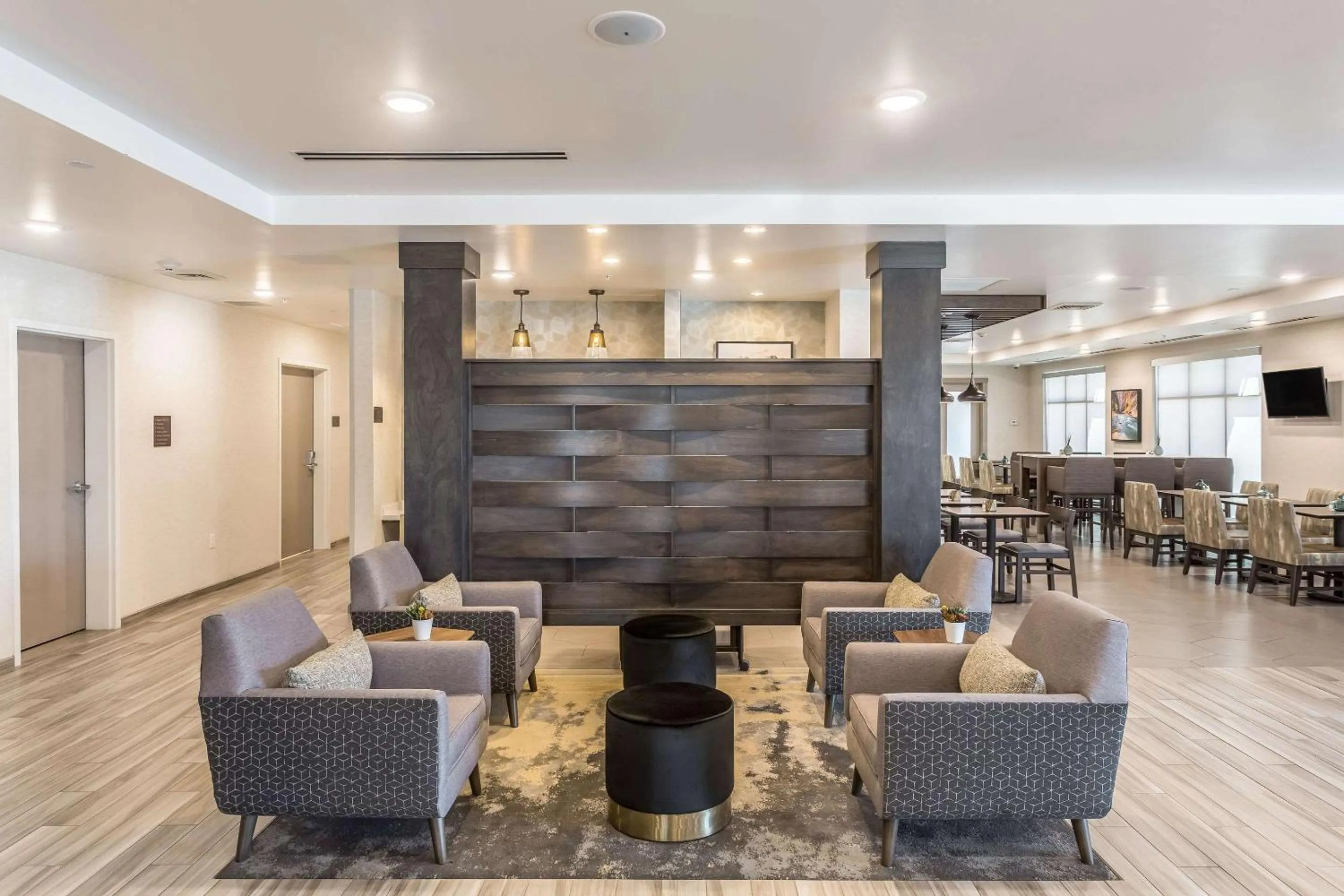 Lobby or reception in Comfort Inn & Suites Salt Lake City Airport