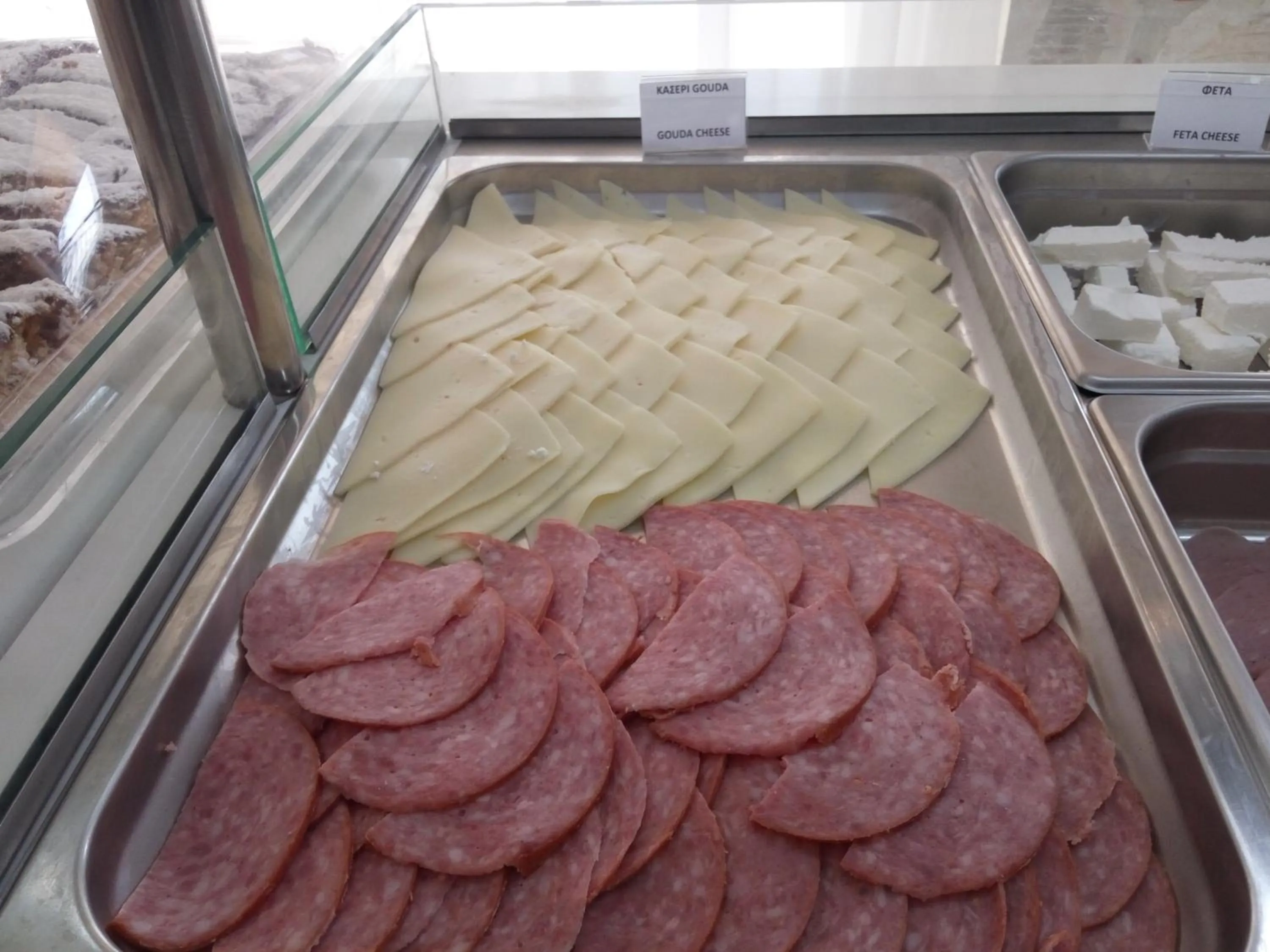 Buffet breakfast in Hilltop