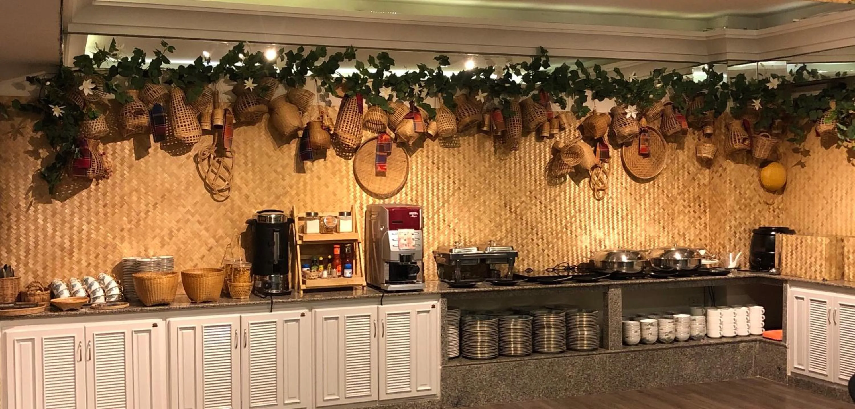 Food and drinks in Romance Hotel Sukhumvit 97