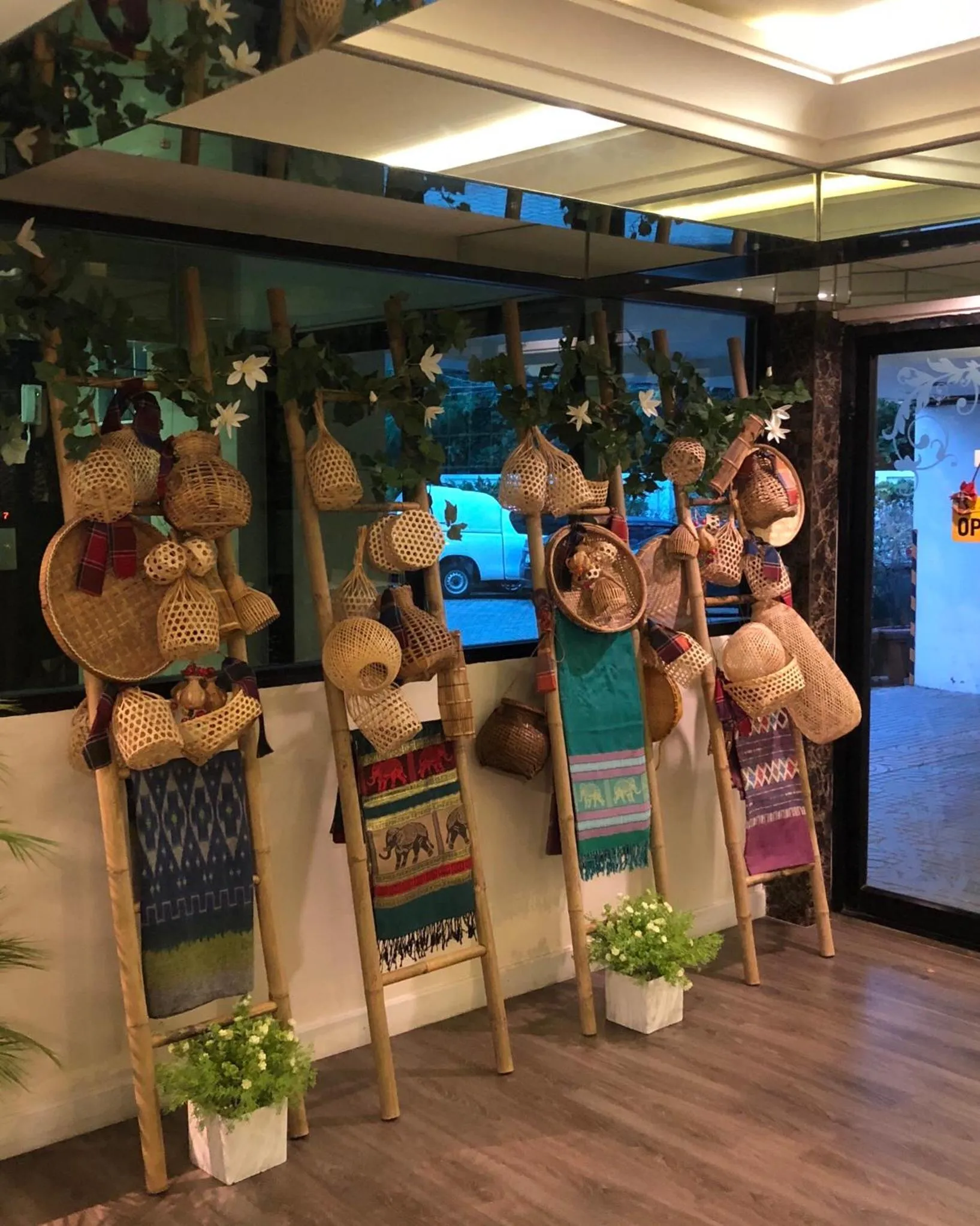 Decorative detail in Romance Hotel Sukhumvit 97