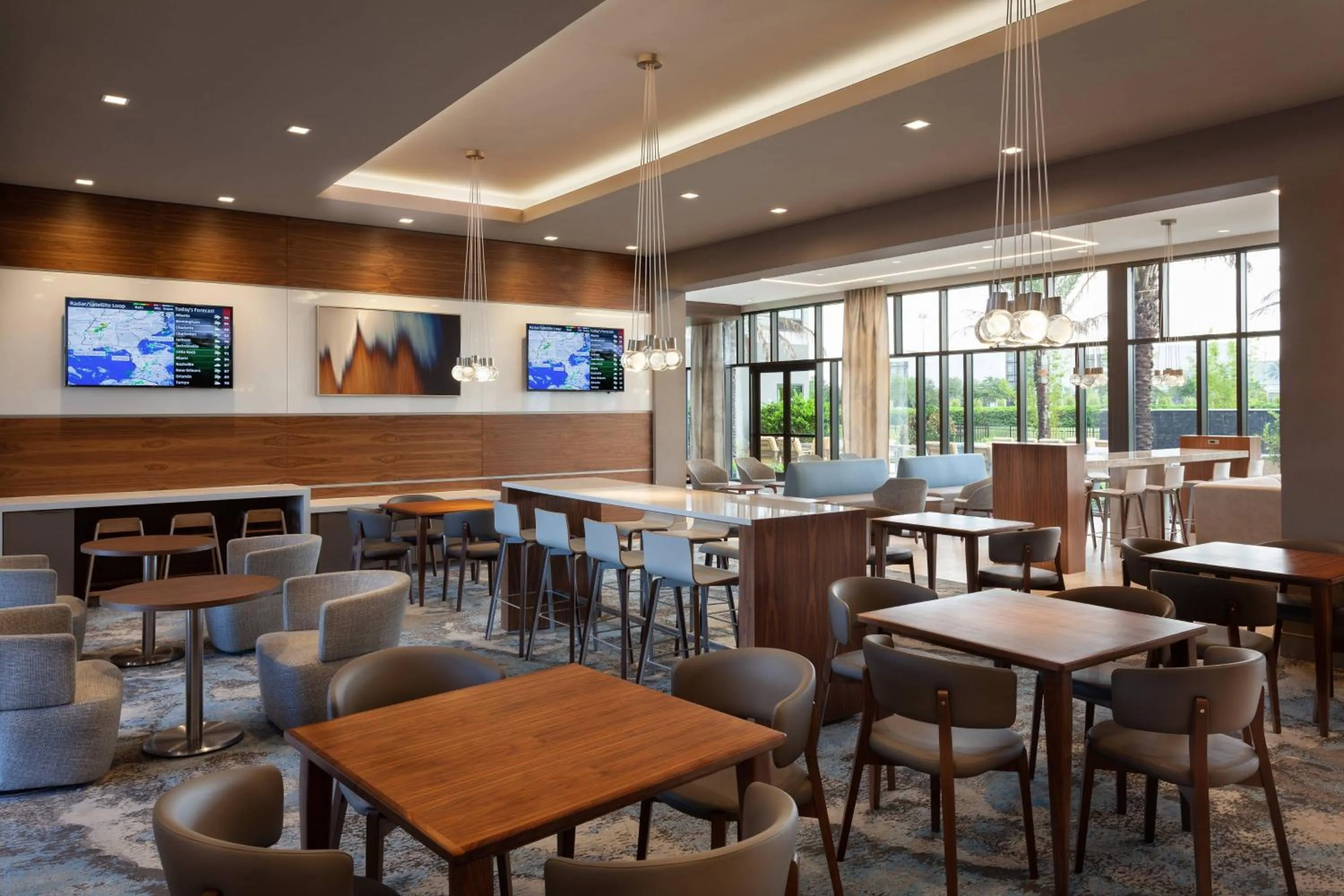 Restaurant/places to eat in Residence Inn by Marriott Orlando at Millenia