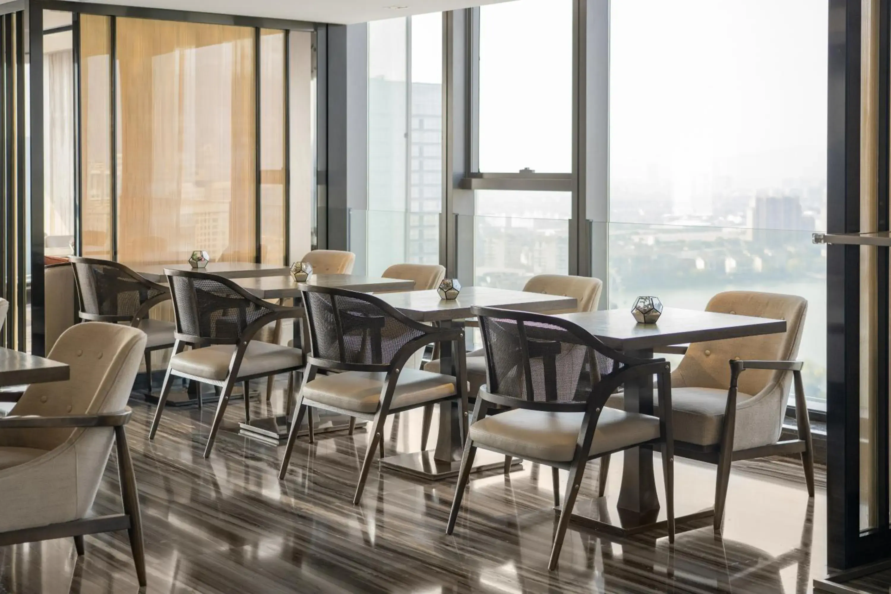 Executive City View King Room in Marriott Nanjing South Hotel Executive City View King Room in Marriott Nanjing South Hotel