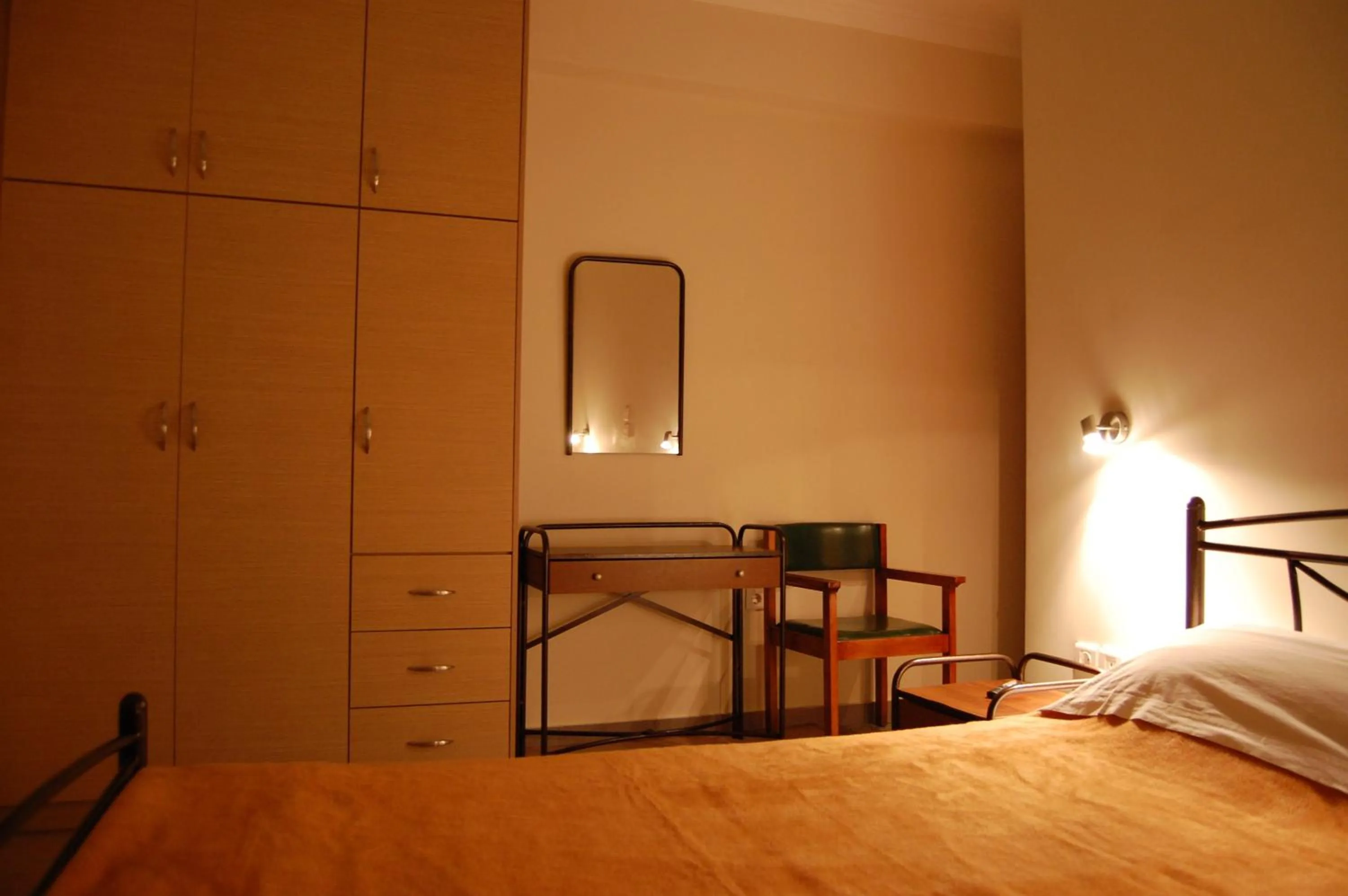 Bedroom, Bed in Hotel Antirriο