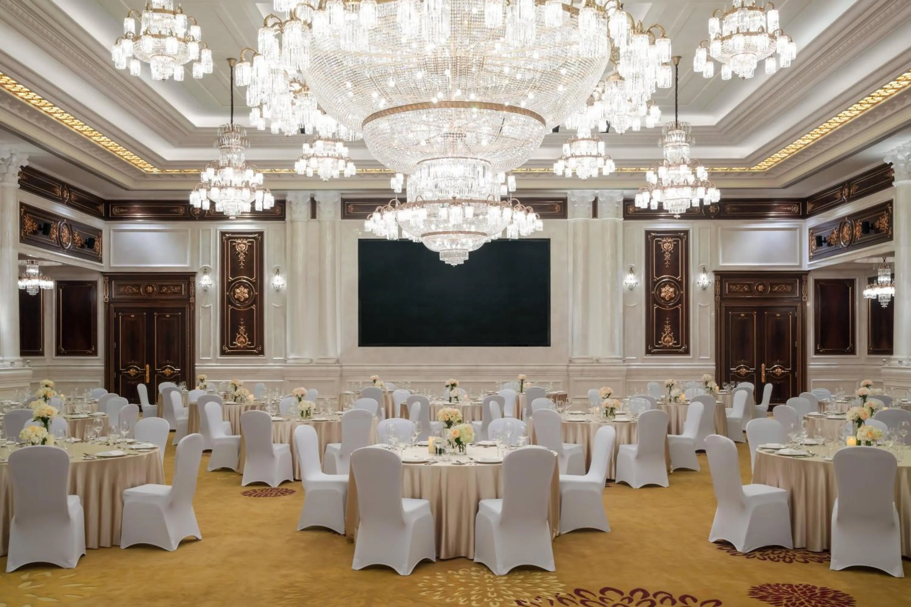 Meeting/conference room in Delta Hotels by Marriott Shanghai Baoshan
