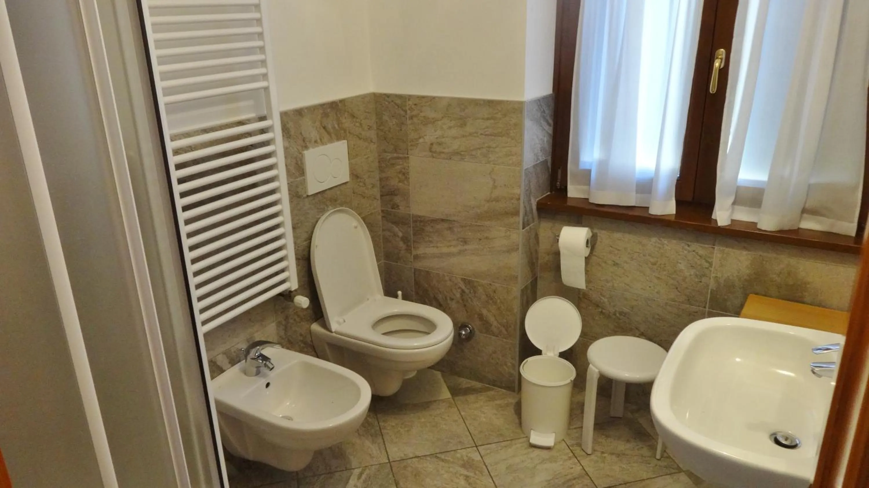 Bathroom in Hotel Piccolo Mondo