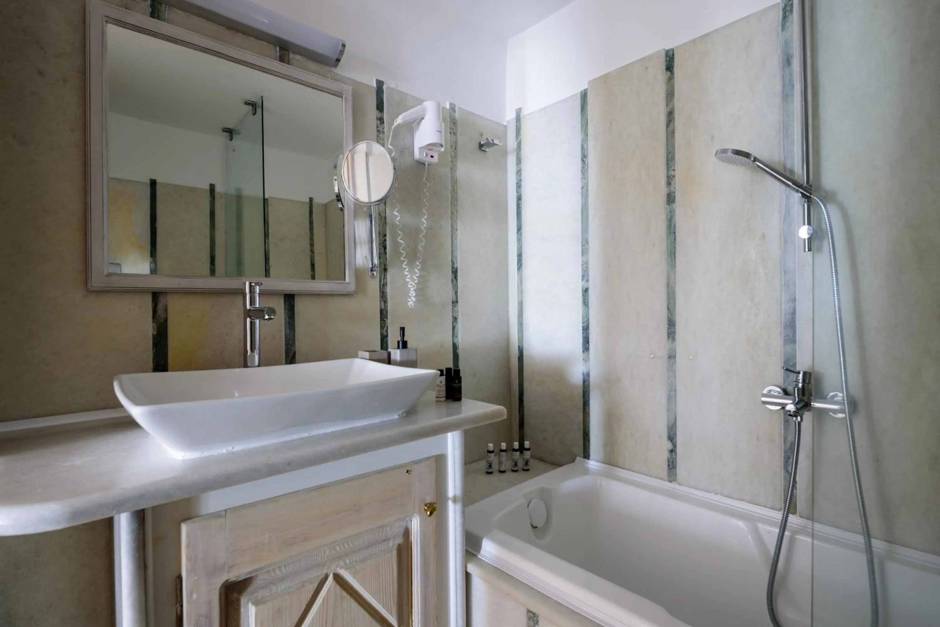 MyBoZer Hotel Kallisto