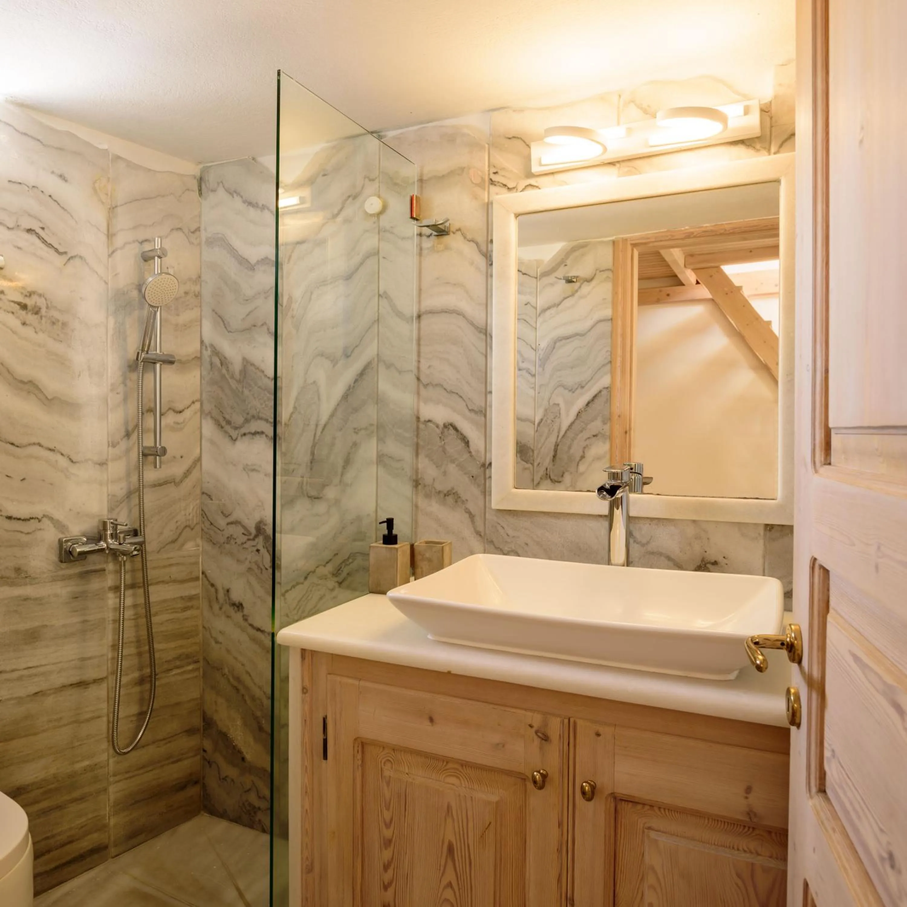 MyBoZer Hotel Kallisto