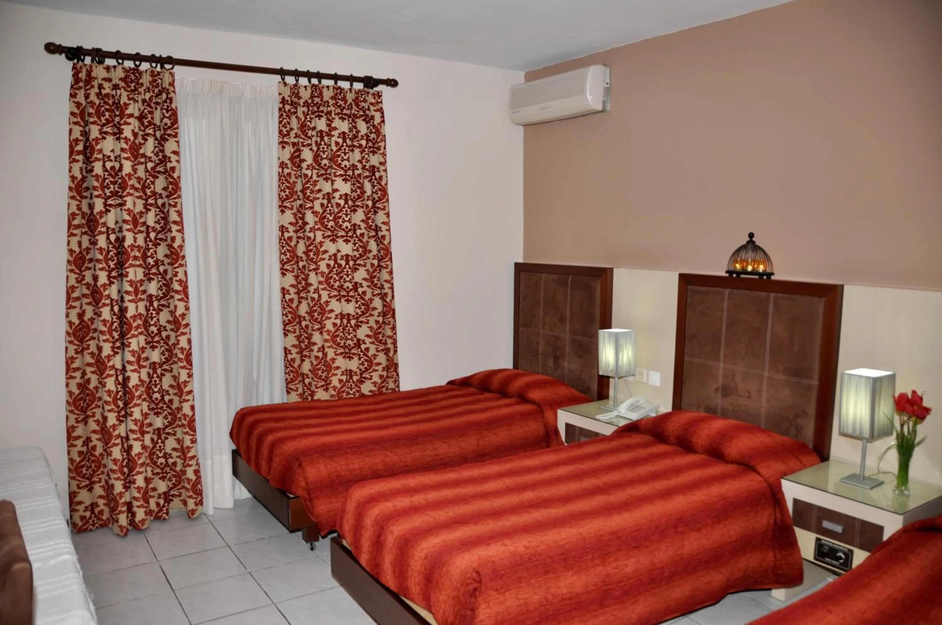 Bedroom, Bed in Morning Star