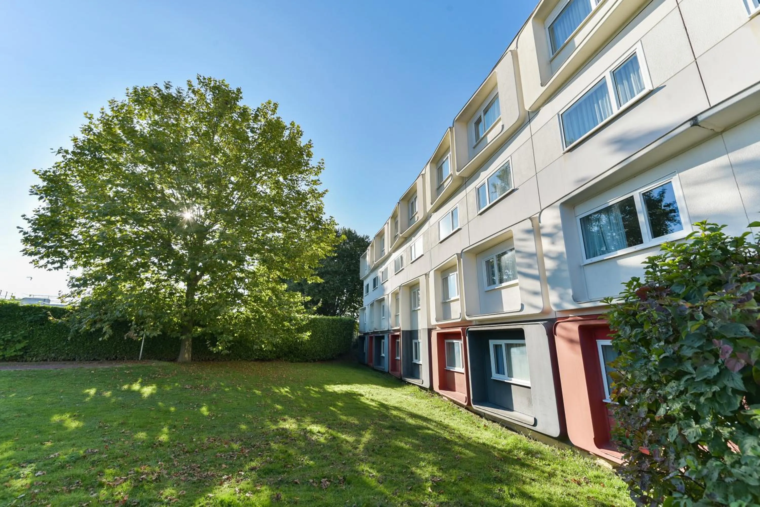 Property building in Golden Tulip Roissy Saint Witz