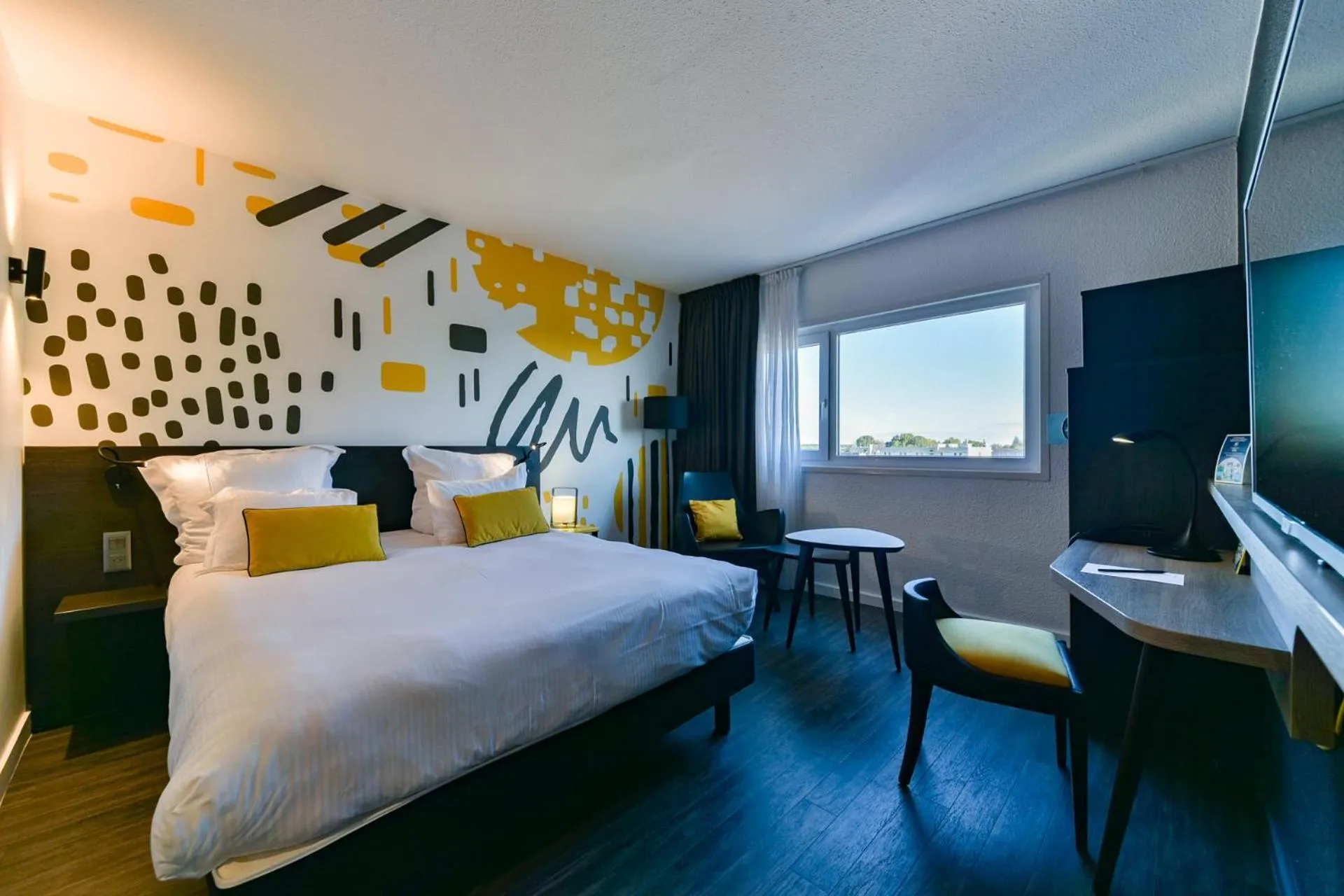 Bed in Golden Tulip Roissy Saint Witz