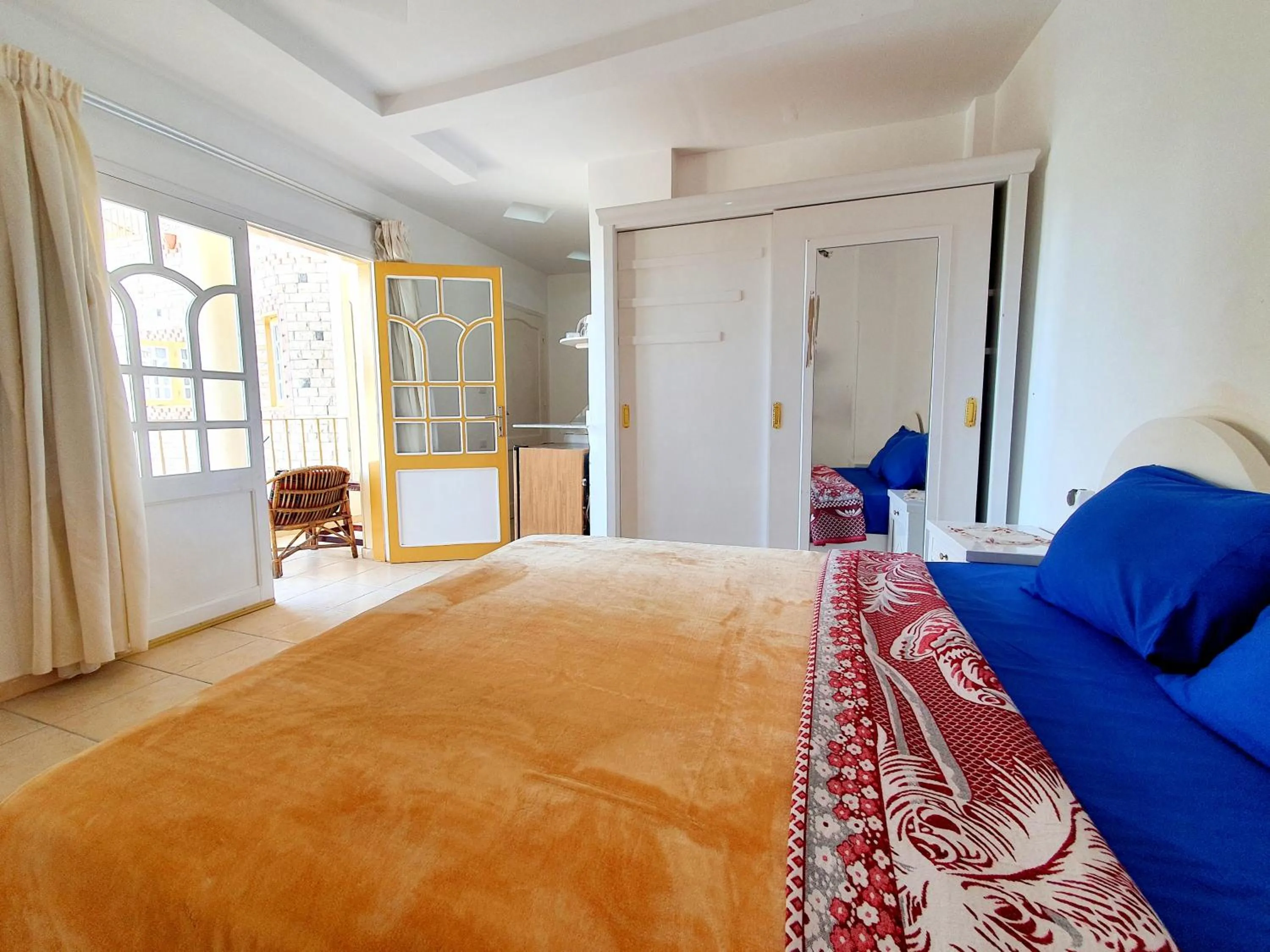 Bedroom, Bed in Spring Hotel Luxor