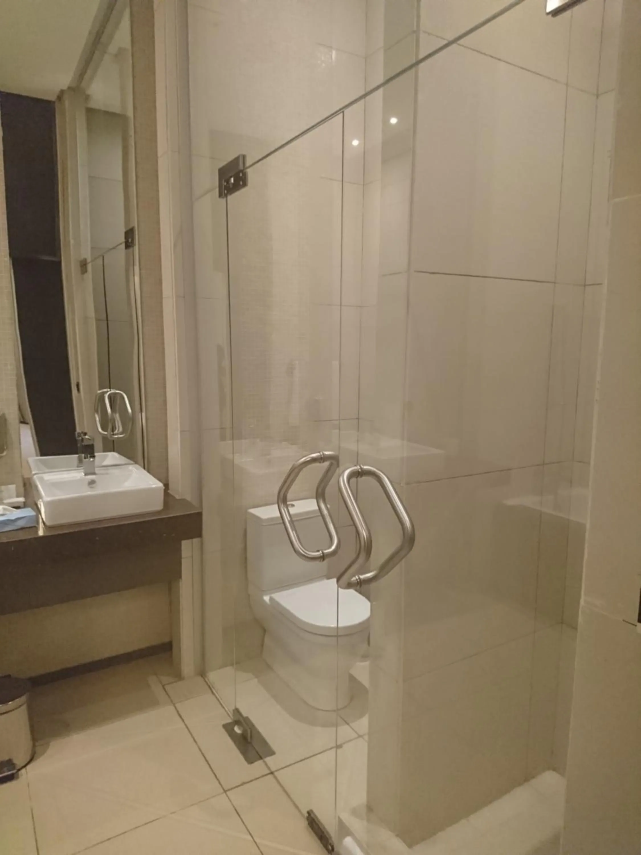 Suite with Balcony in Noom Hotel Dakar Sea Plaza, a member of Radisson Individuals