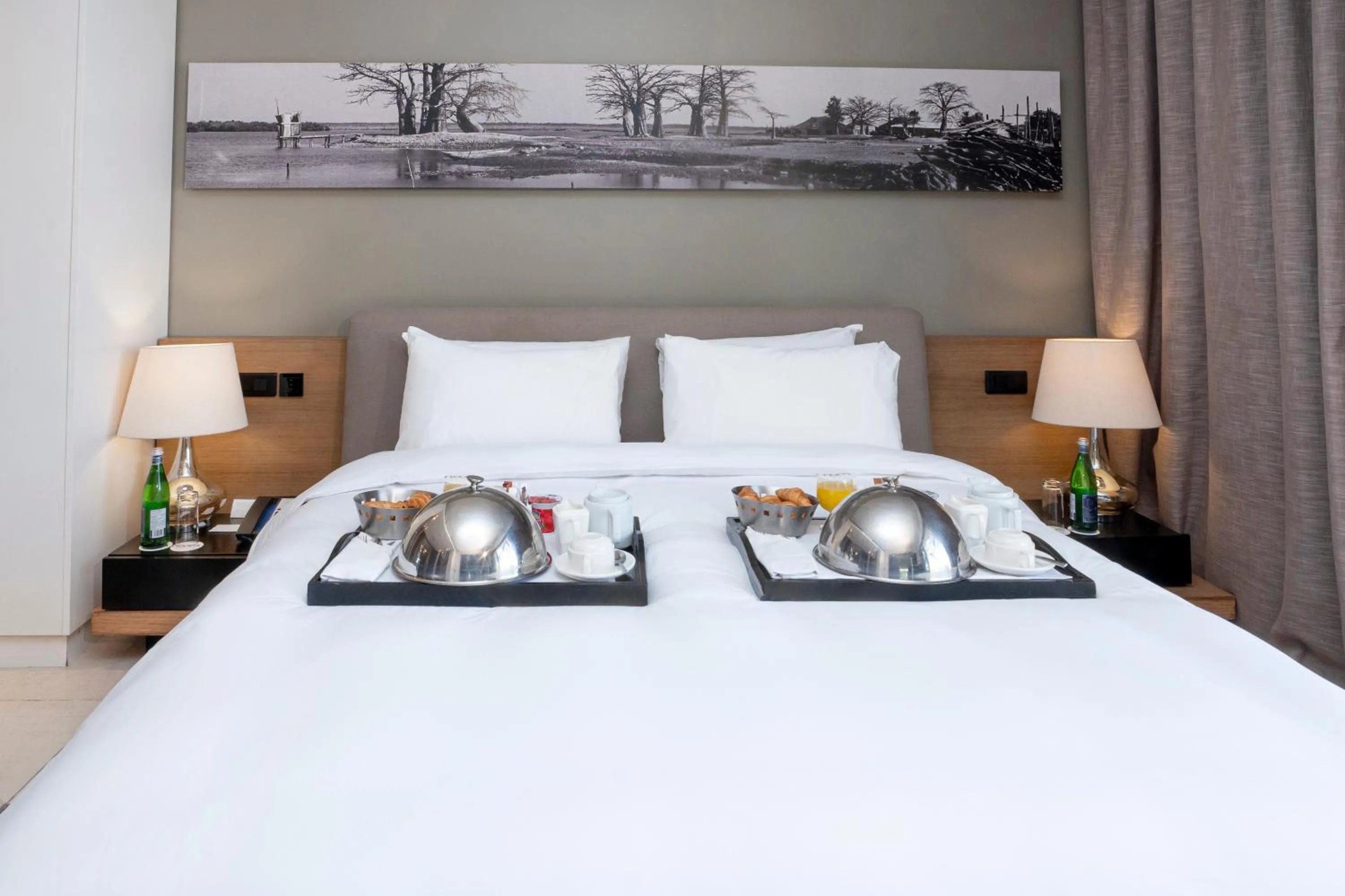 Bed in Noom Hotel Dakar Sea Plaza, a member of Radisson Individuals