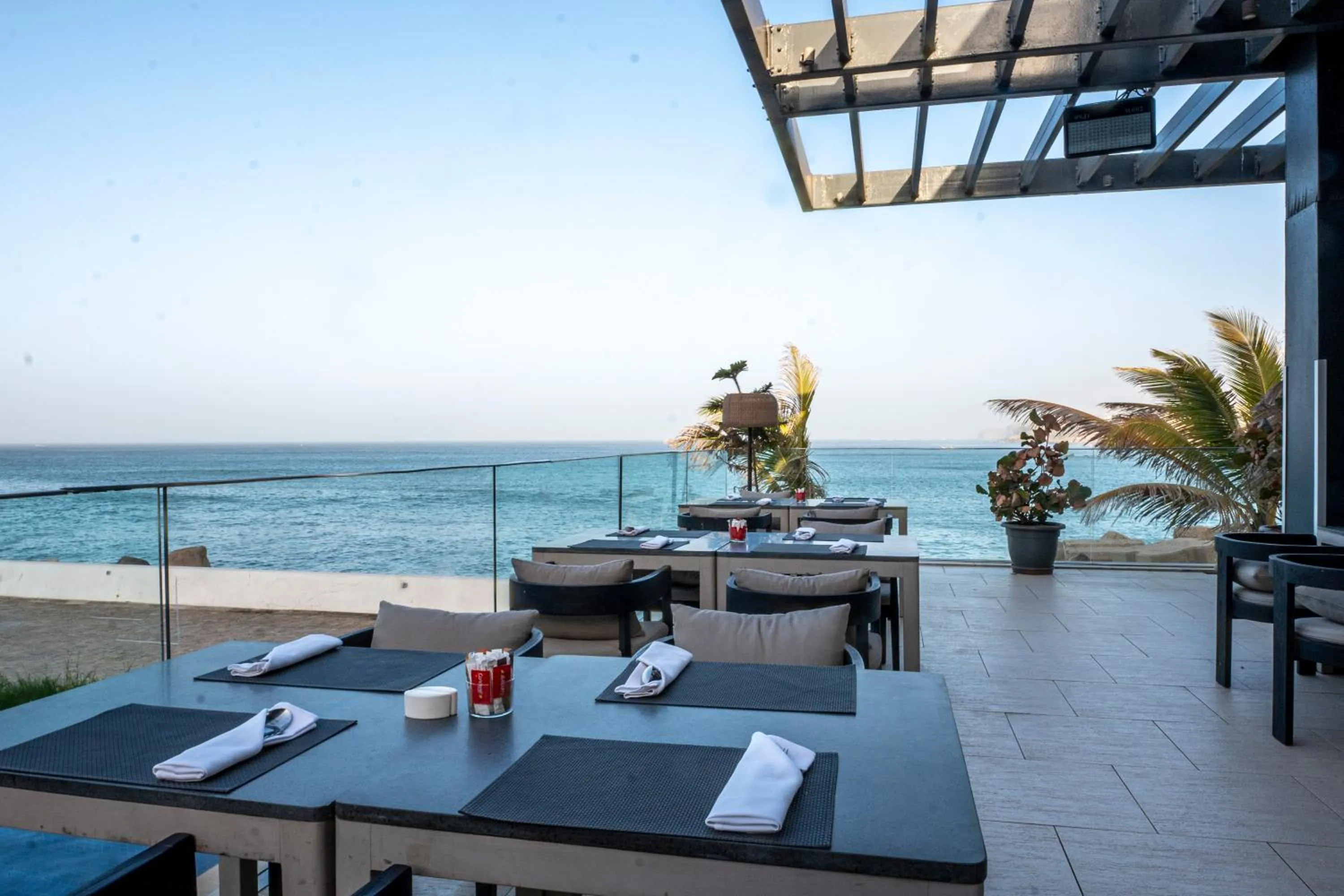 Restaurant/places to eat in Noom Hotel Dakar Sea Plaza, a member of Radisson Individuals