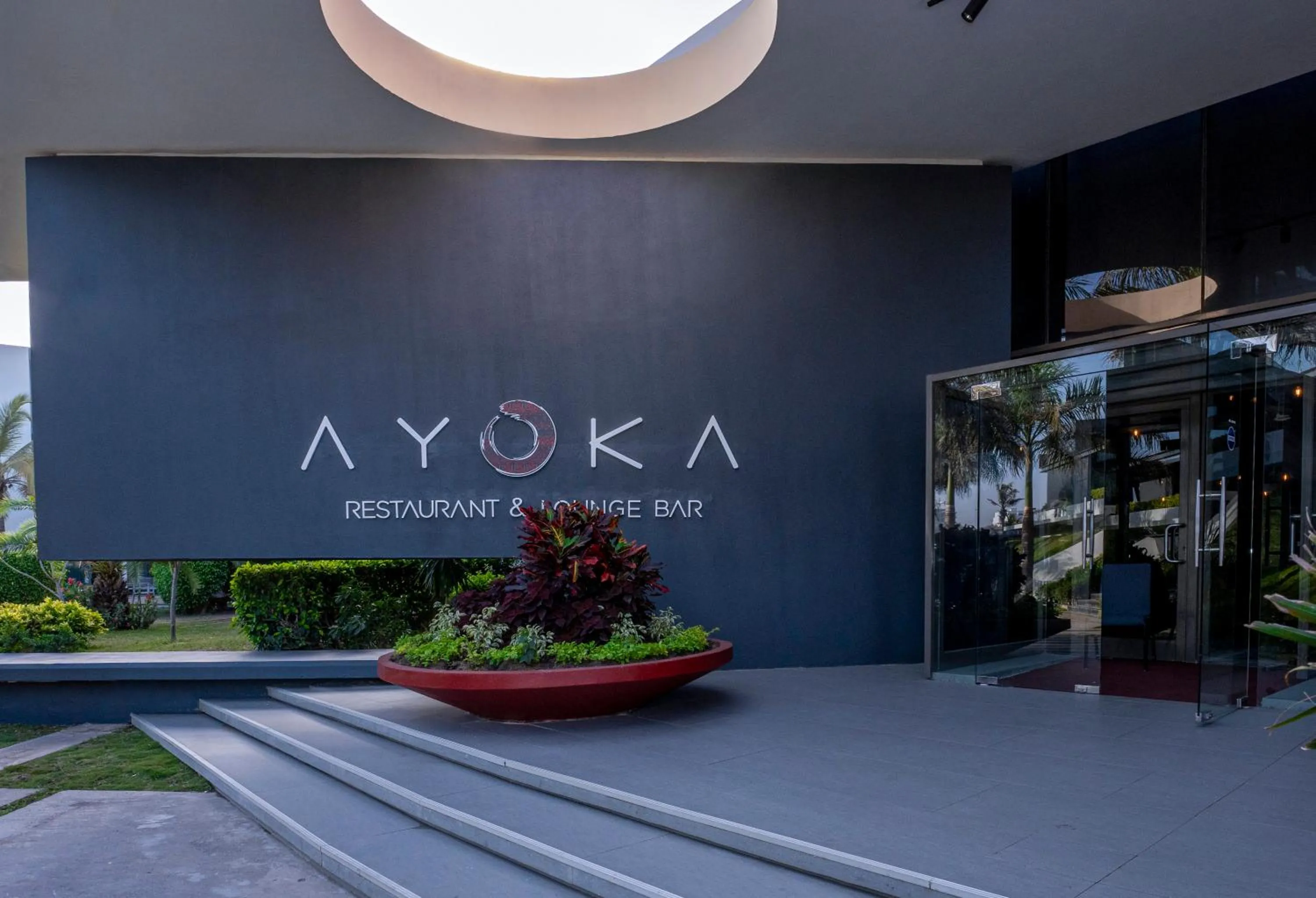 Facade/entrance in Noom Hotel Dakar Sea Plaza, a member of Radisson Individuals
