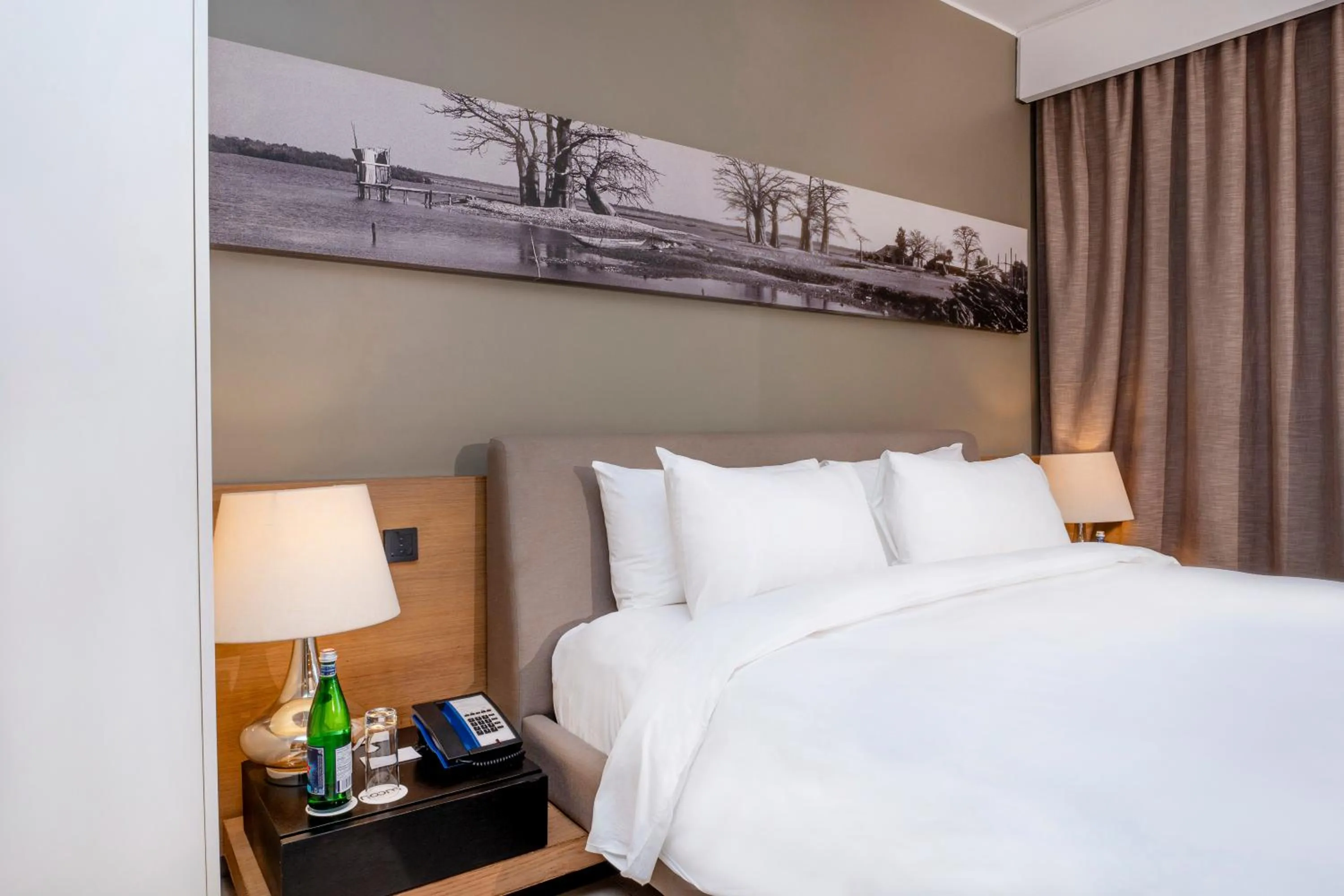 Bed in Noom Hotel Dakar Sea Plaza, a member of Radisson Individuals