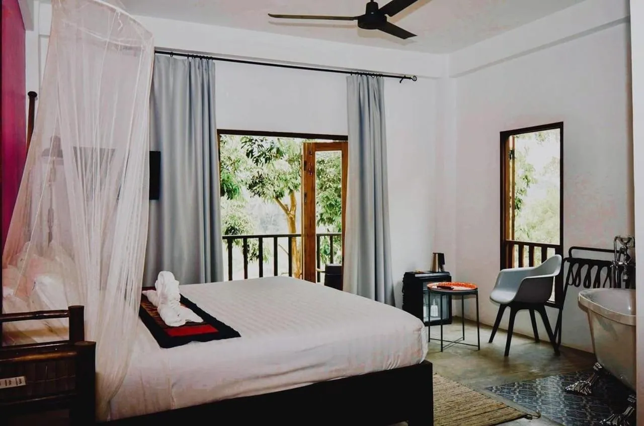 Bed in Moonlight Champa Riverview