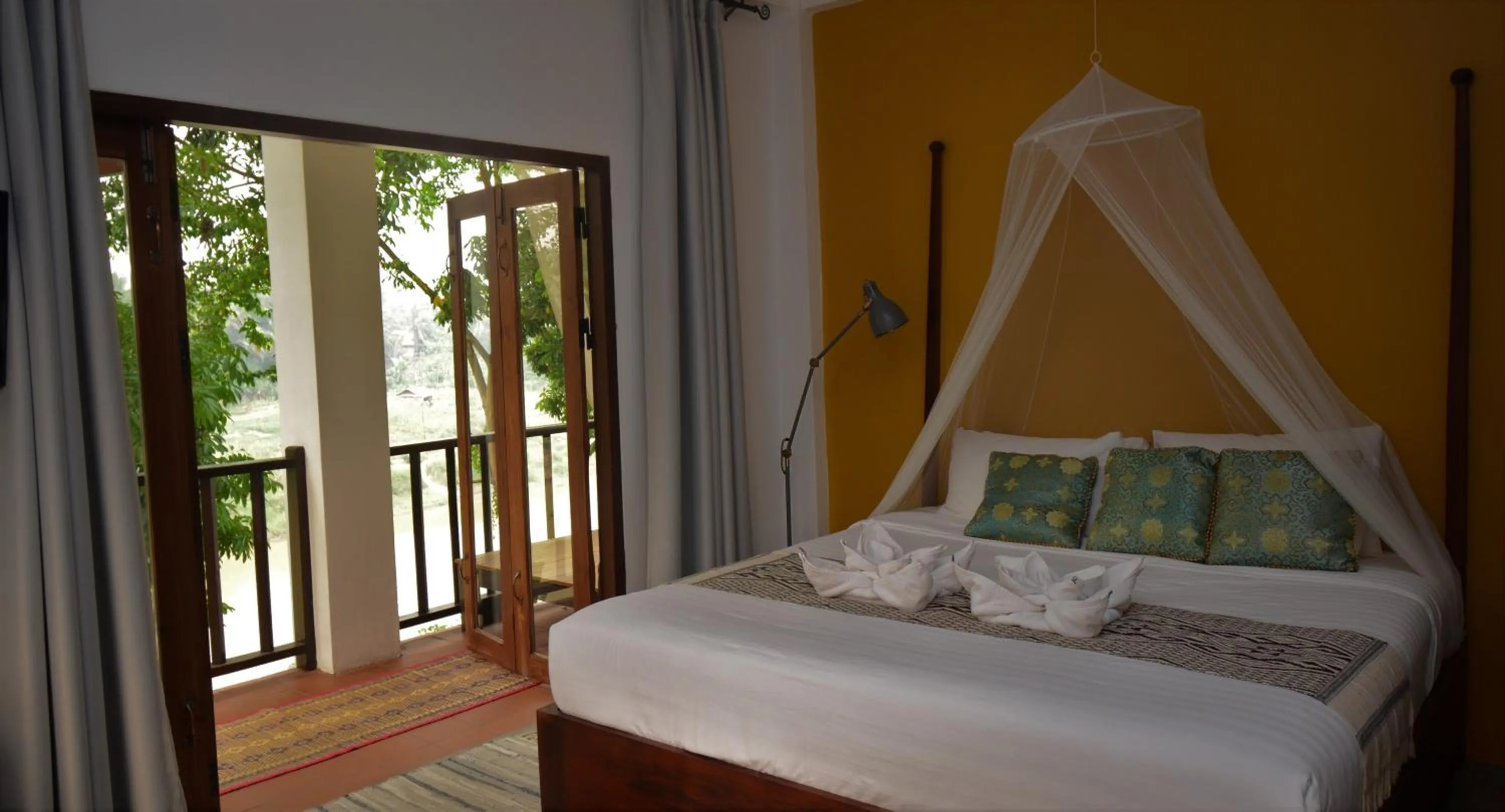 Bed in Moonlight Champa Riverview