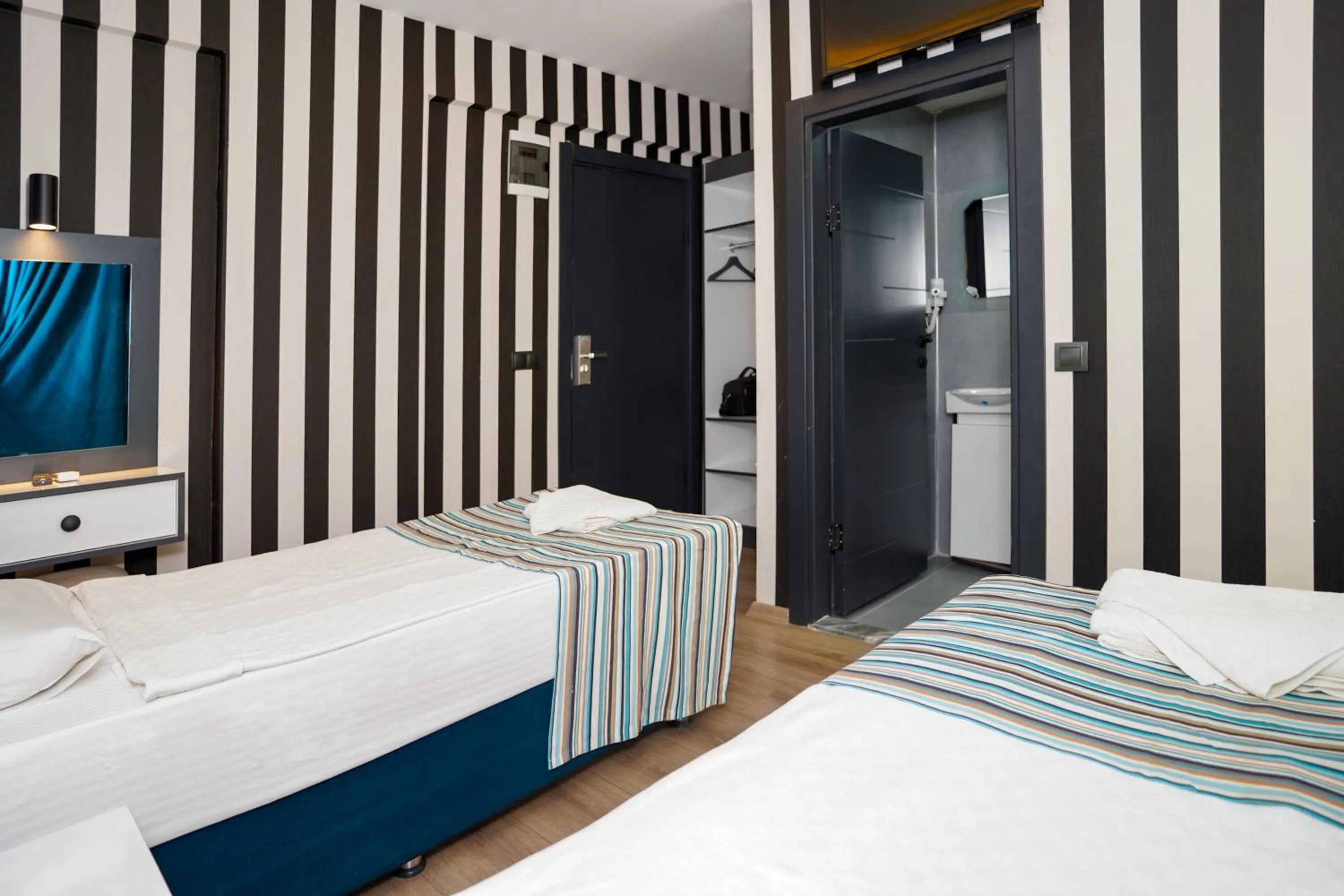 Photo of the whole room, Bed in Miss Cleopatra Hotel