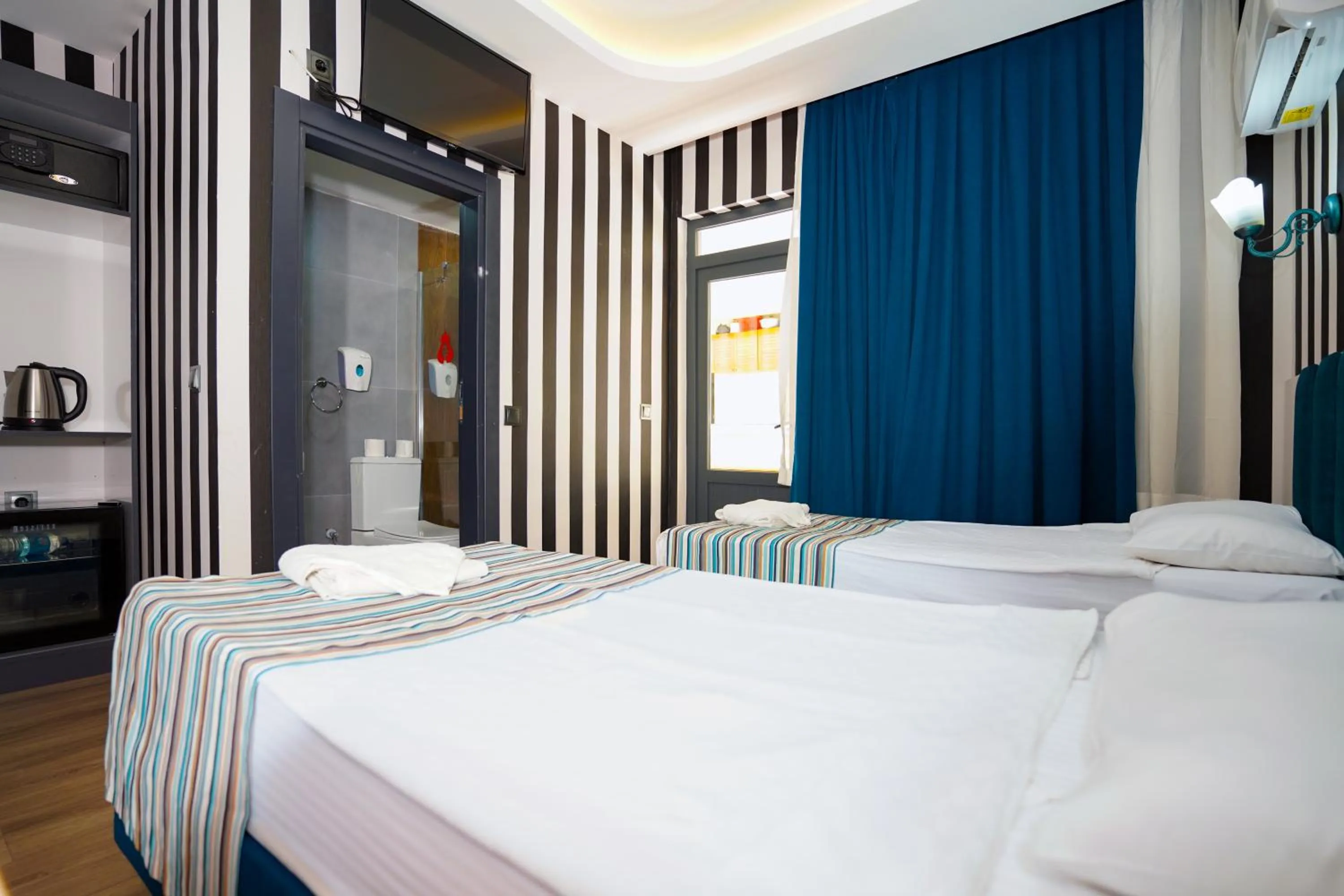 Photo of the whole room, Bed in Miss Cleopatra Hotel