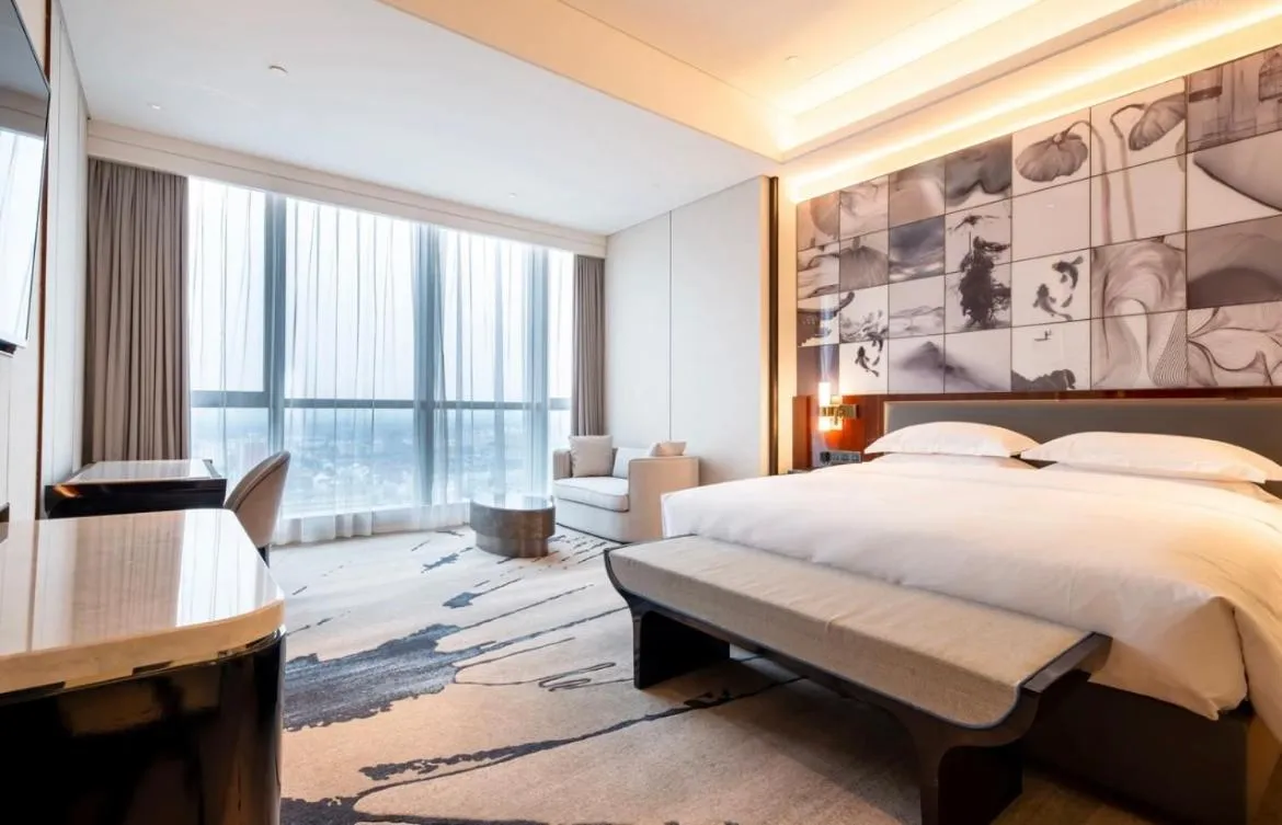 Bed in Wyndham Grand Suzhou Fenhu