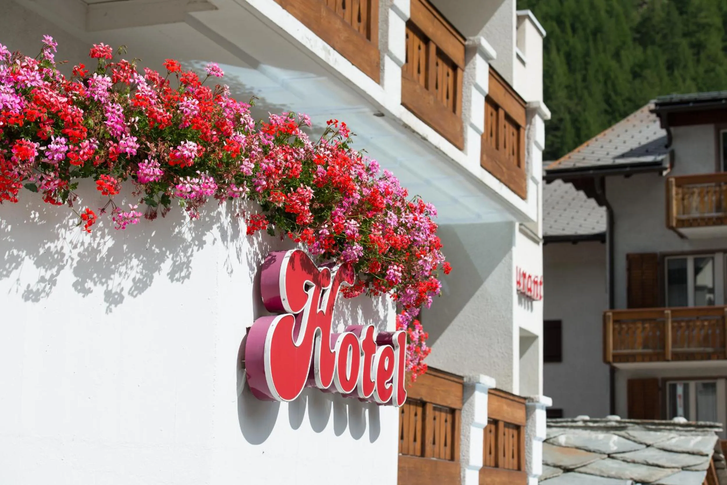 Facade/entrance in Hotel Portjengrat