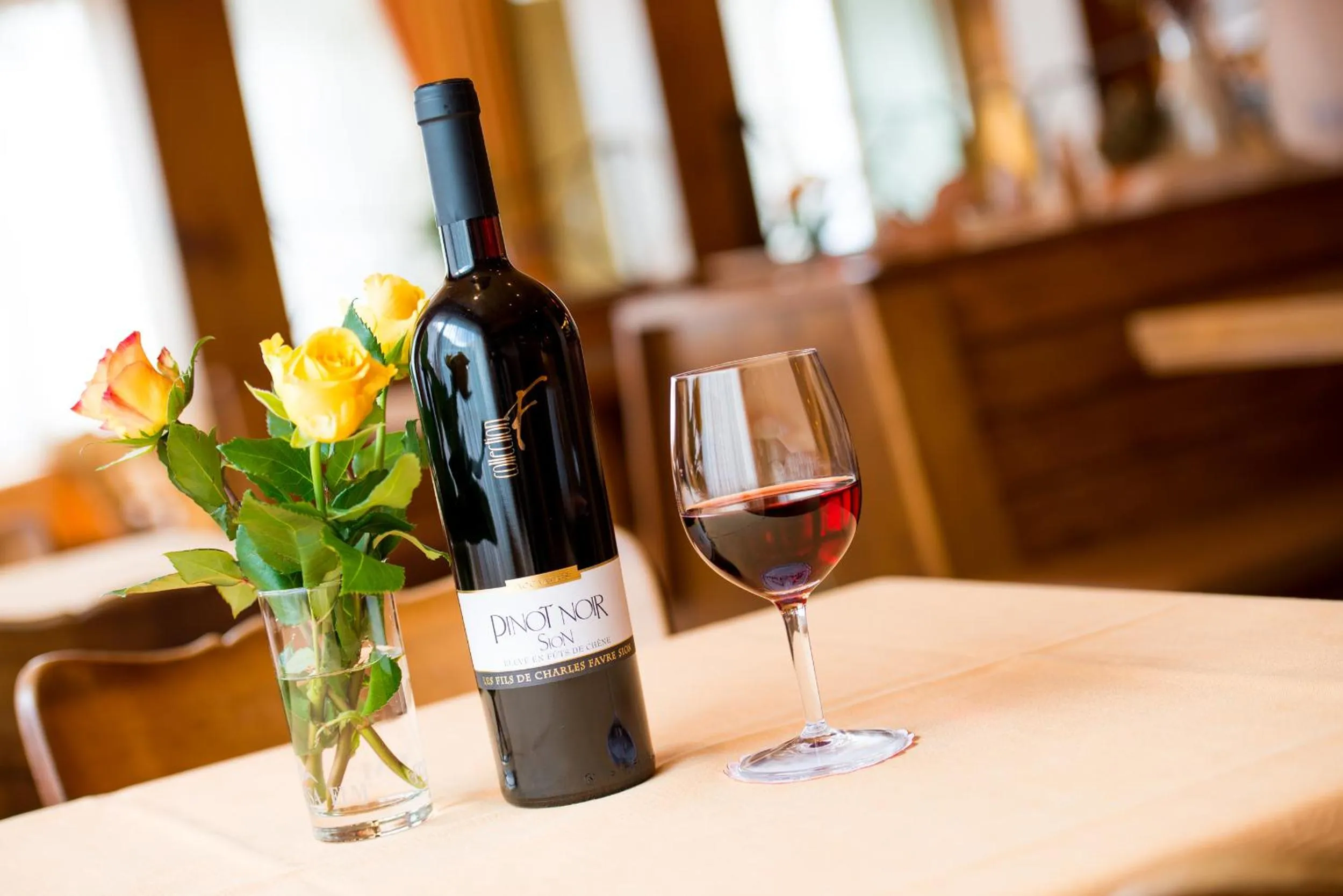 Drinks in Hotel Portjengrat