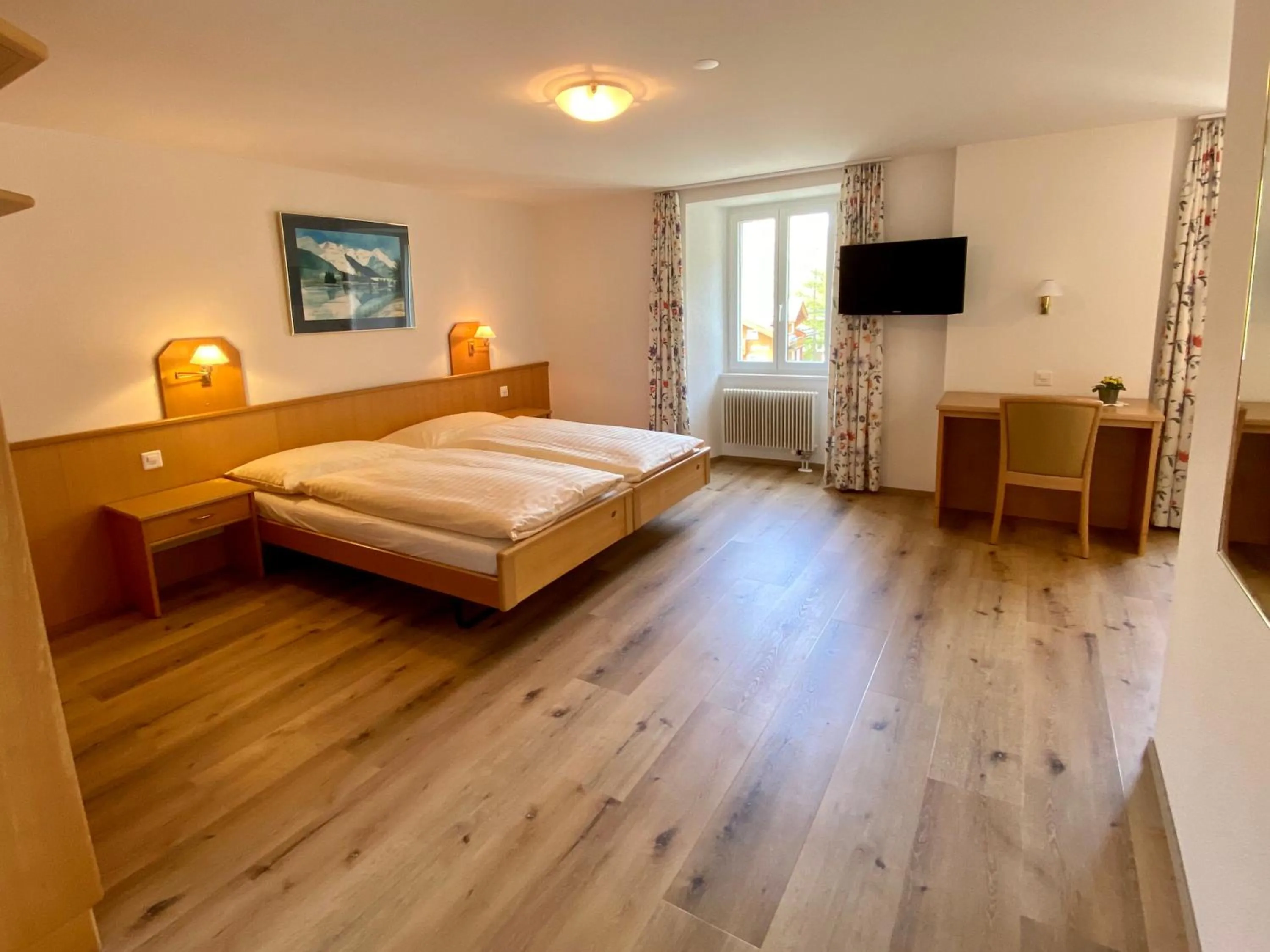 Photo of the whole room, Bed in Hotel Portjengrat