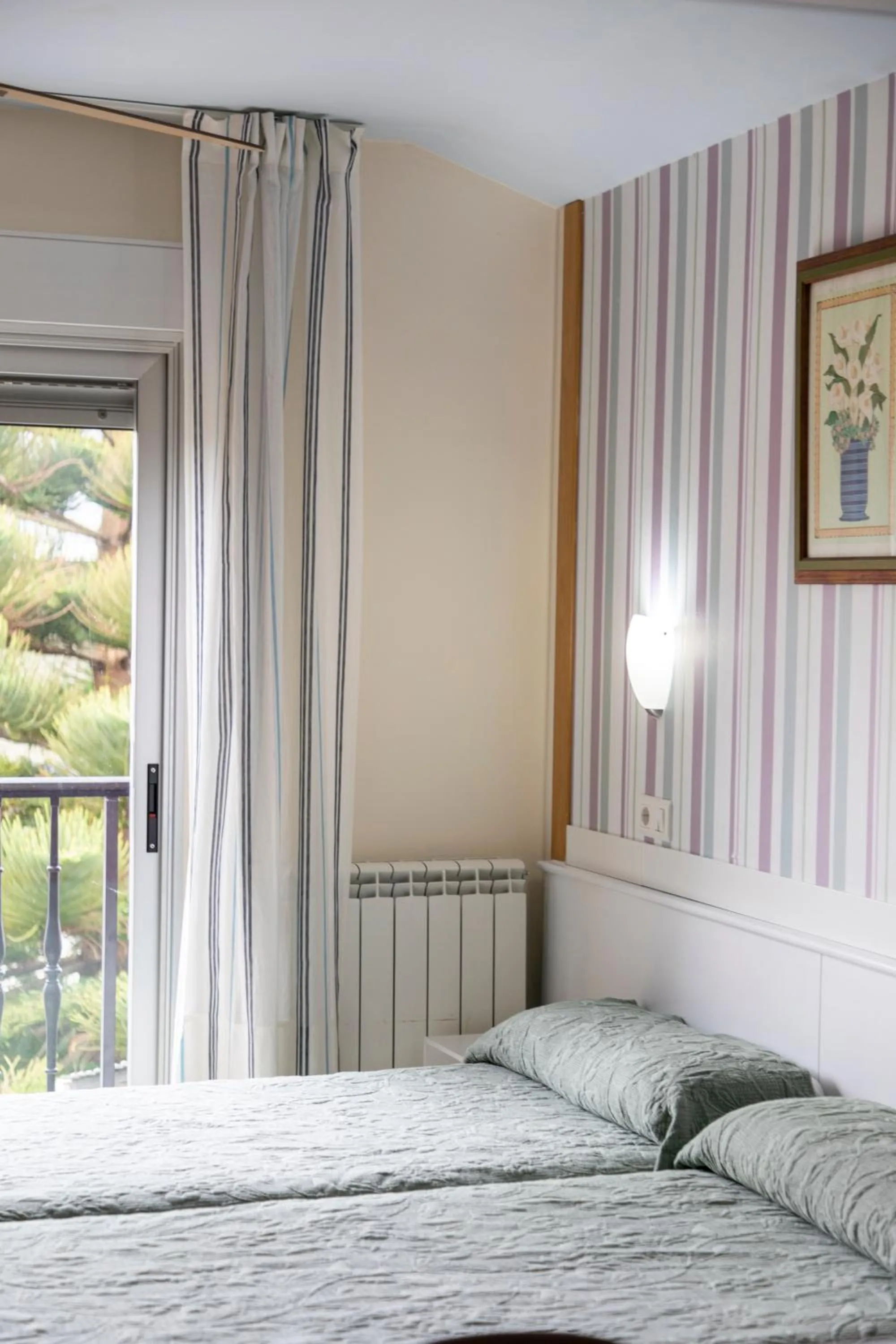 Bed in Hotel Ría de Suances