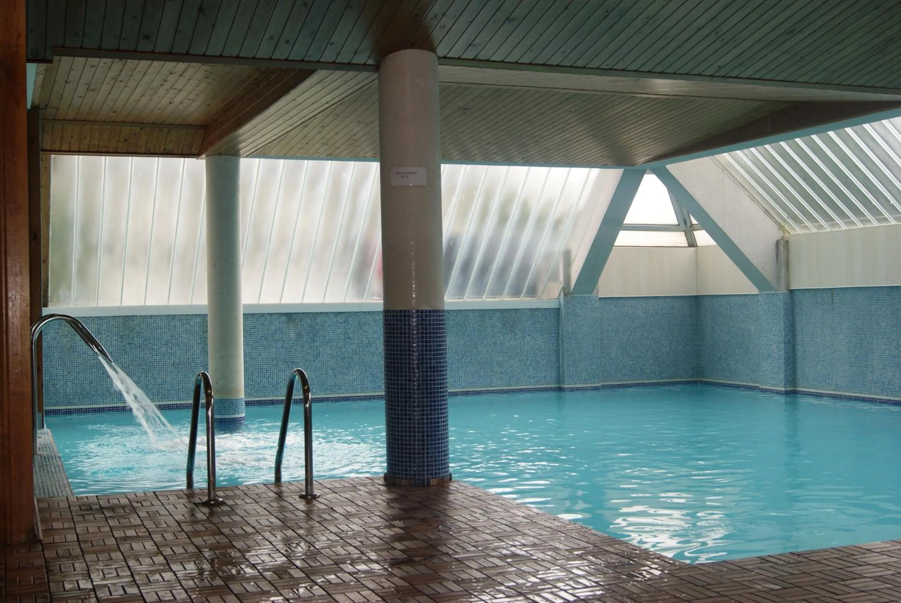 Swimming pool in Hotel Ría de Suances