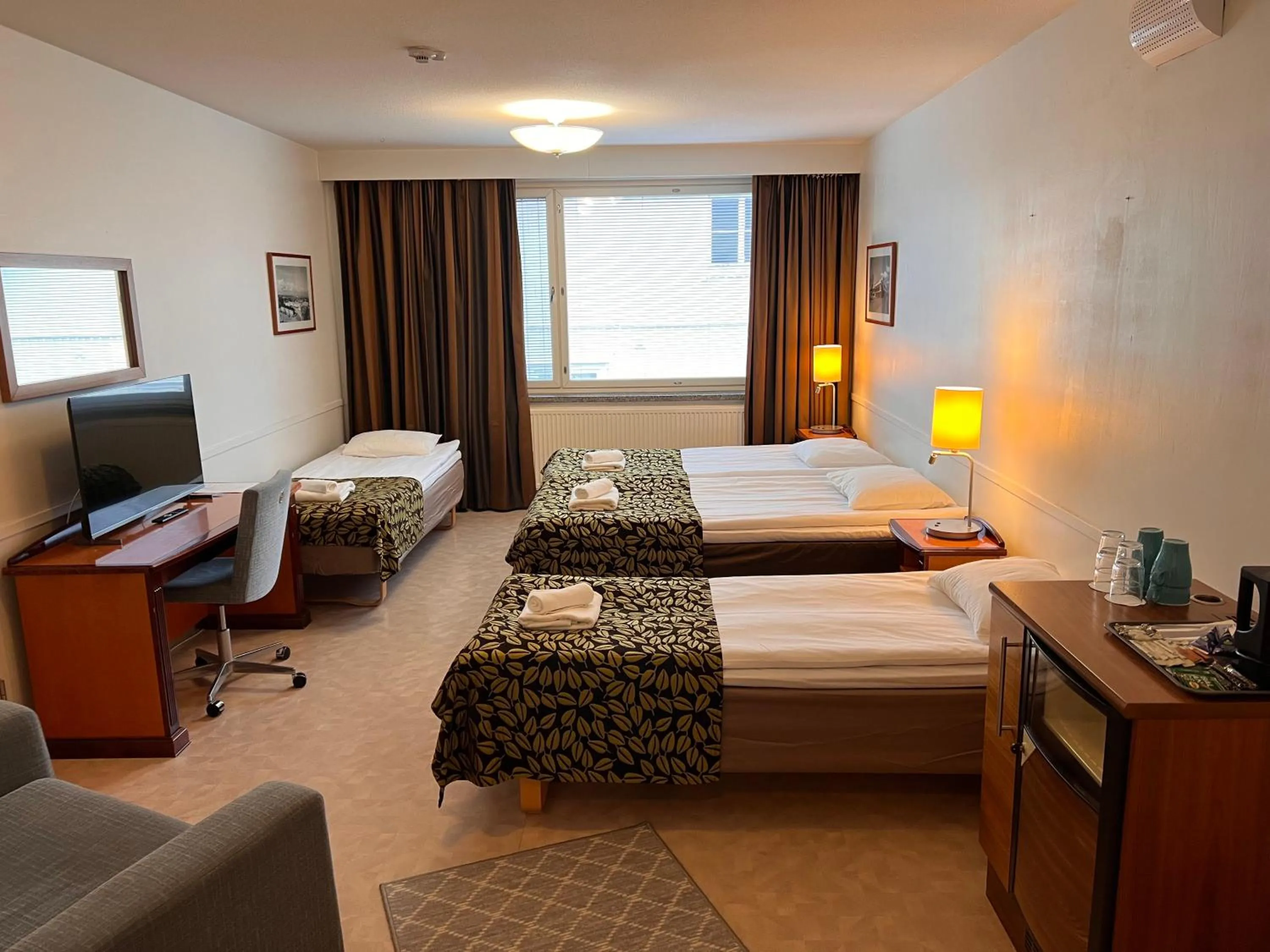 Bed in Budget Hotel Easystay