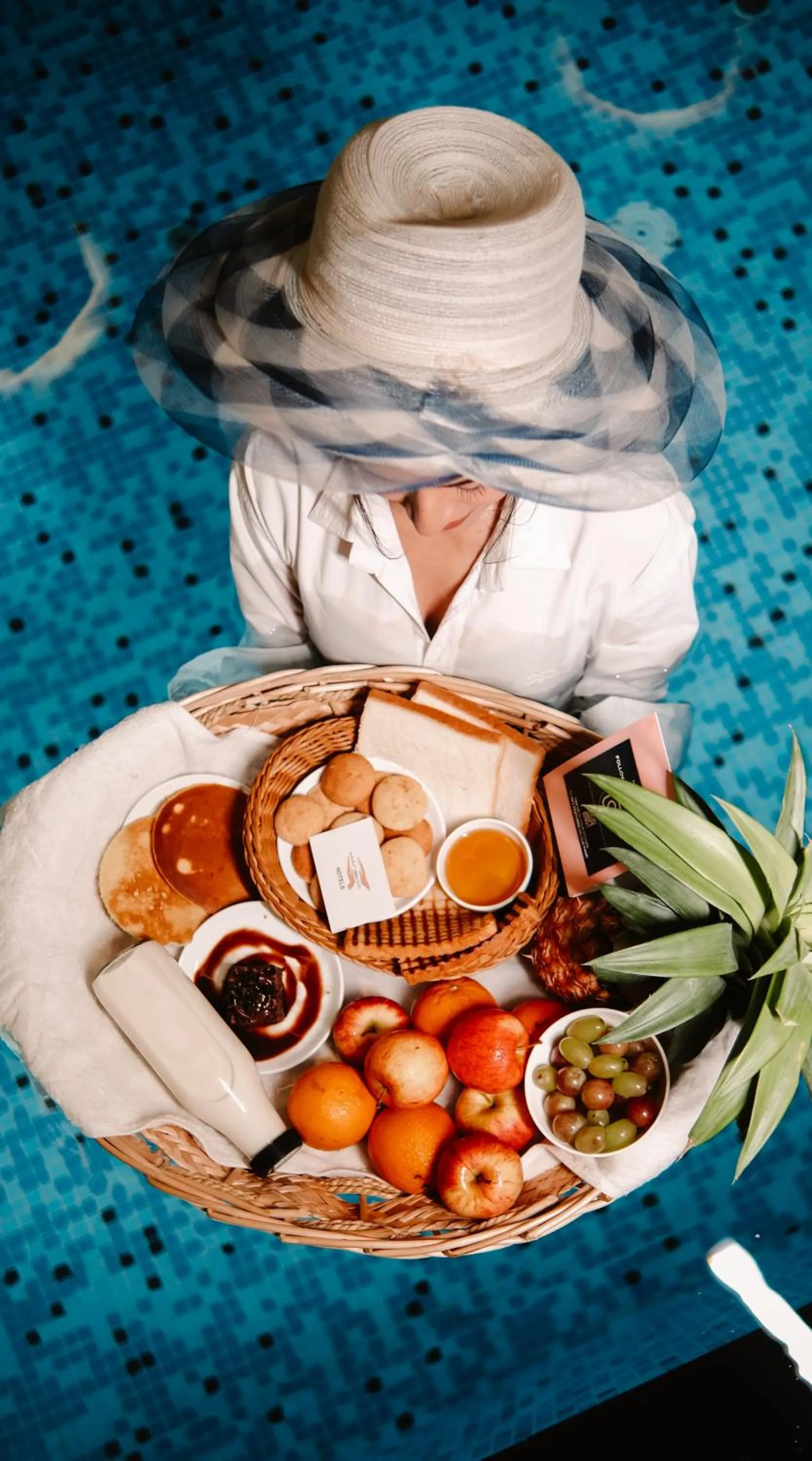 Breakfast in Hotel Mansha Regency