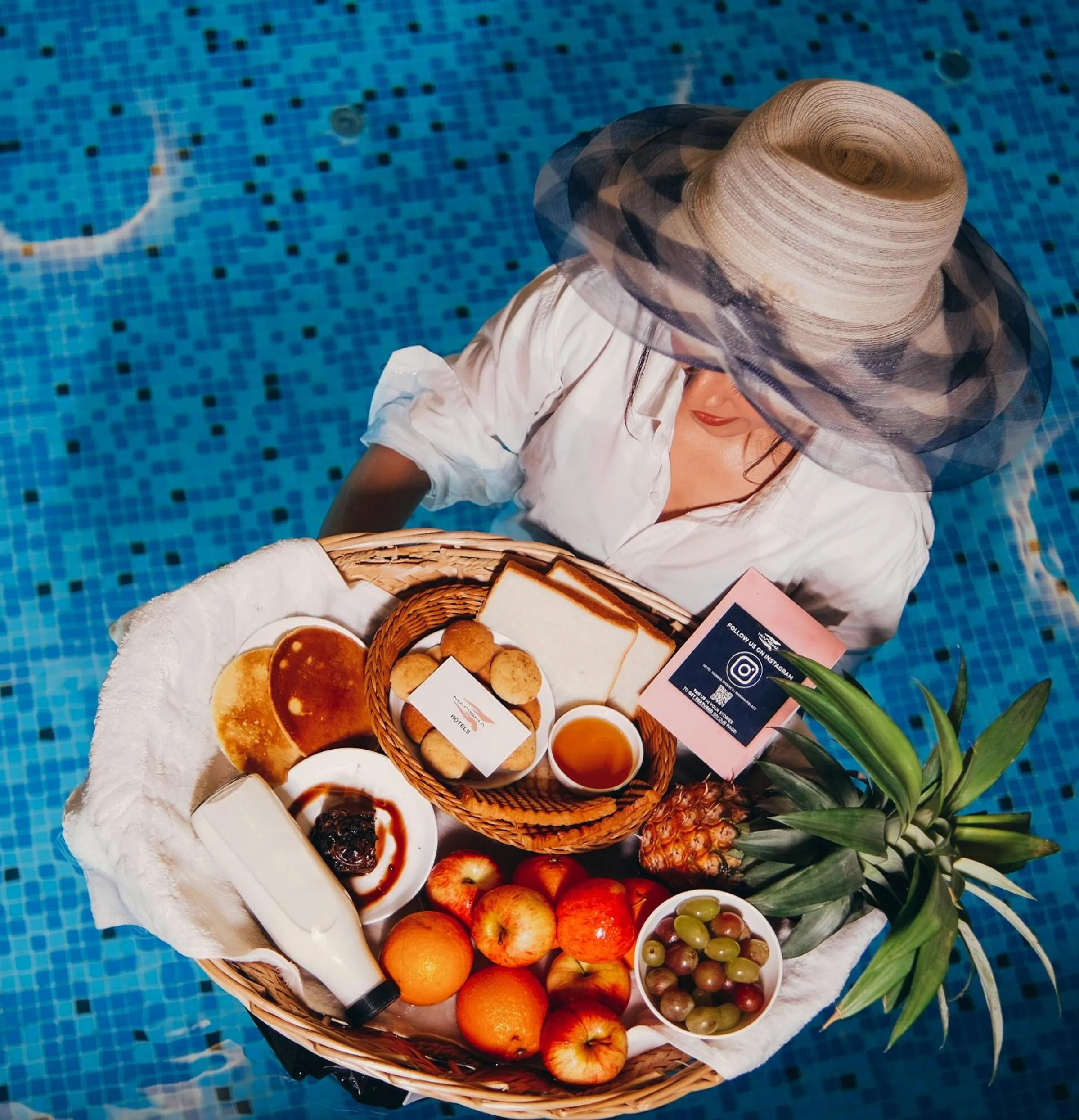 Breakfast in Hotel Mansha Regency