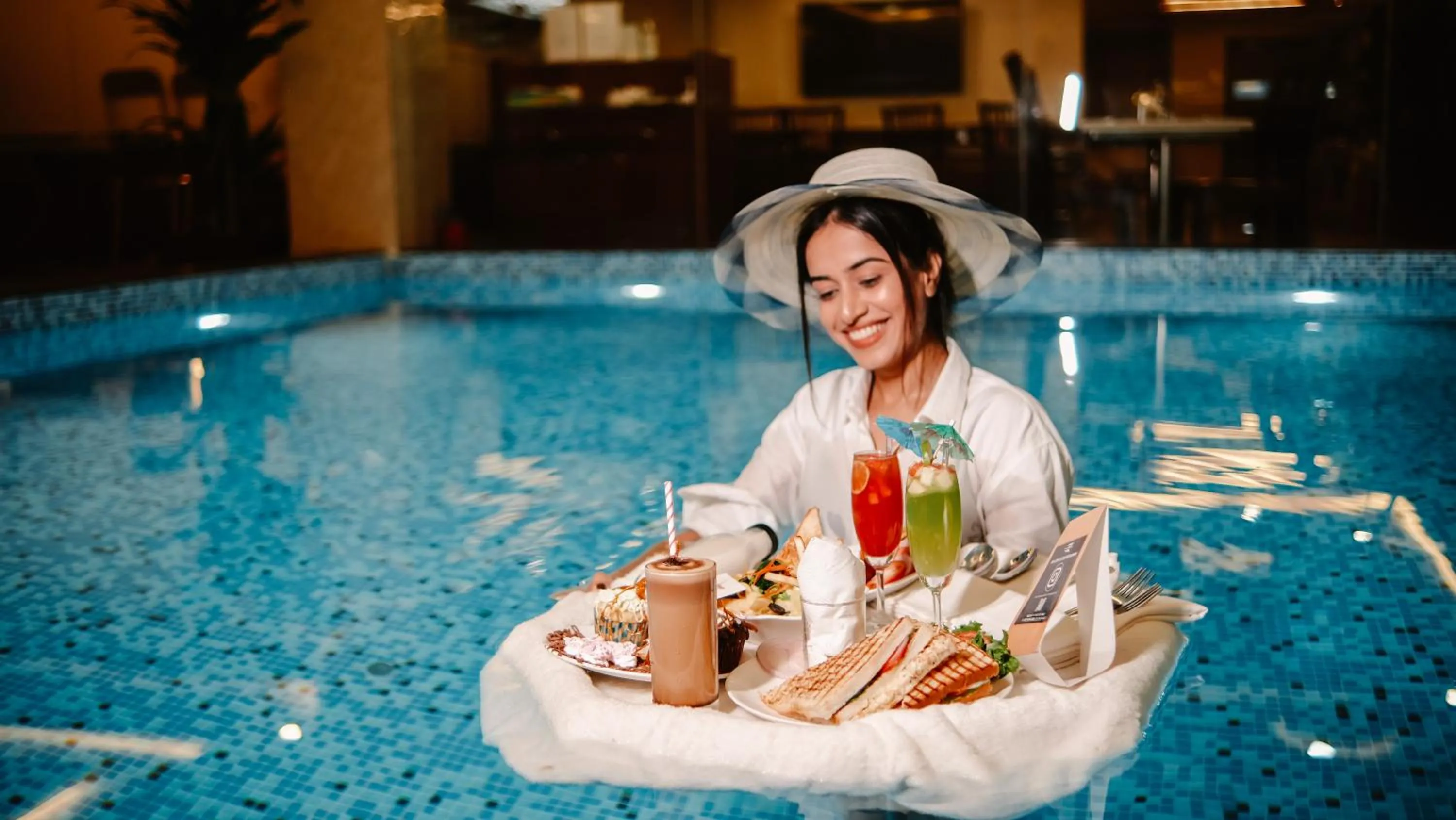 Pool view in Hotel Mansha Regency