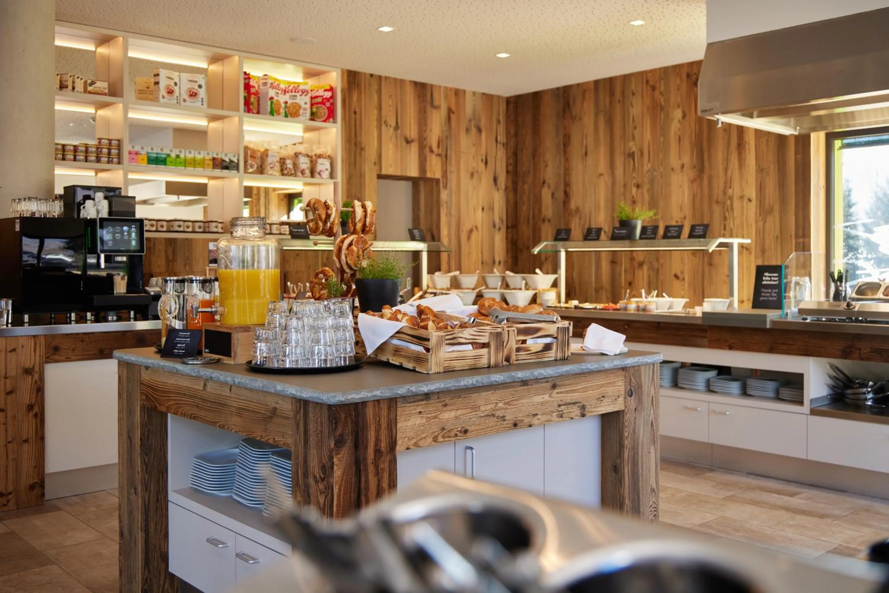 Food and drinks in Explorer Hotel Ötztal