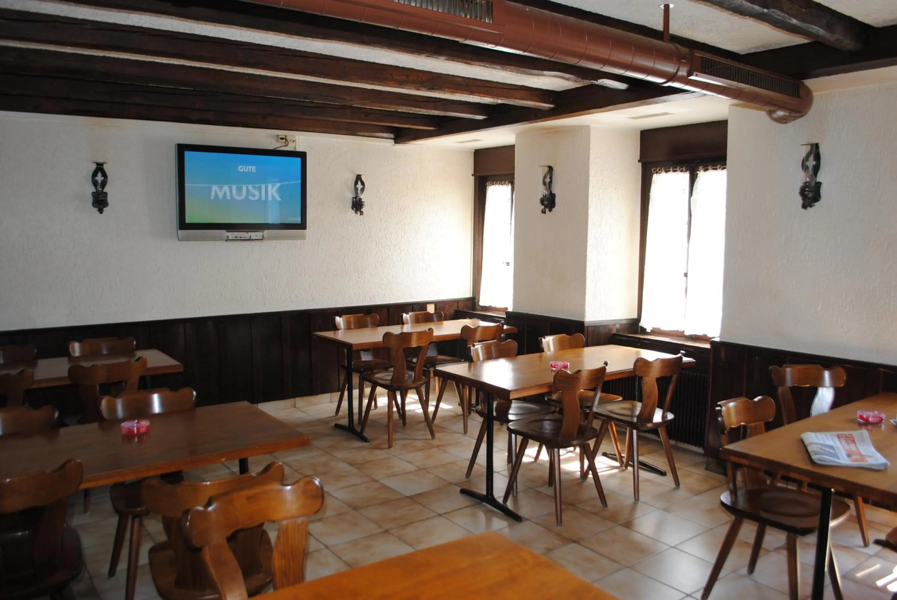 Day in Motel - Hôtel La Poularde