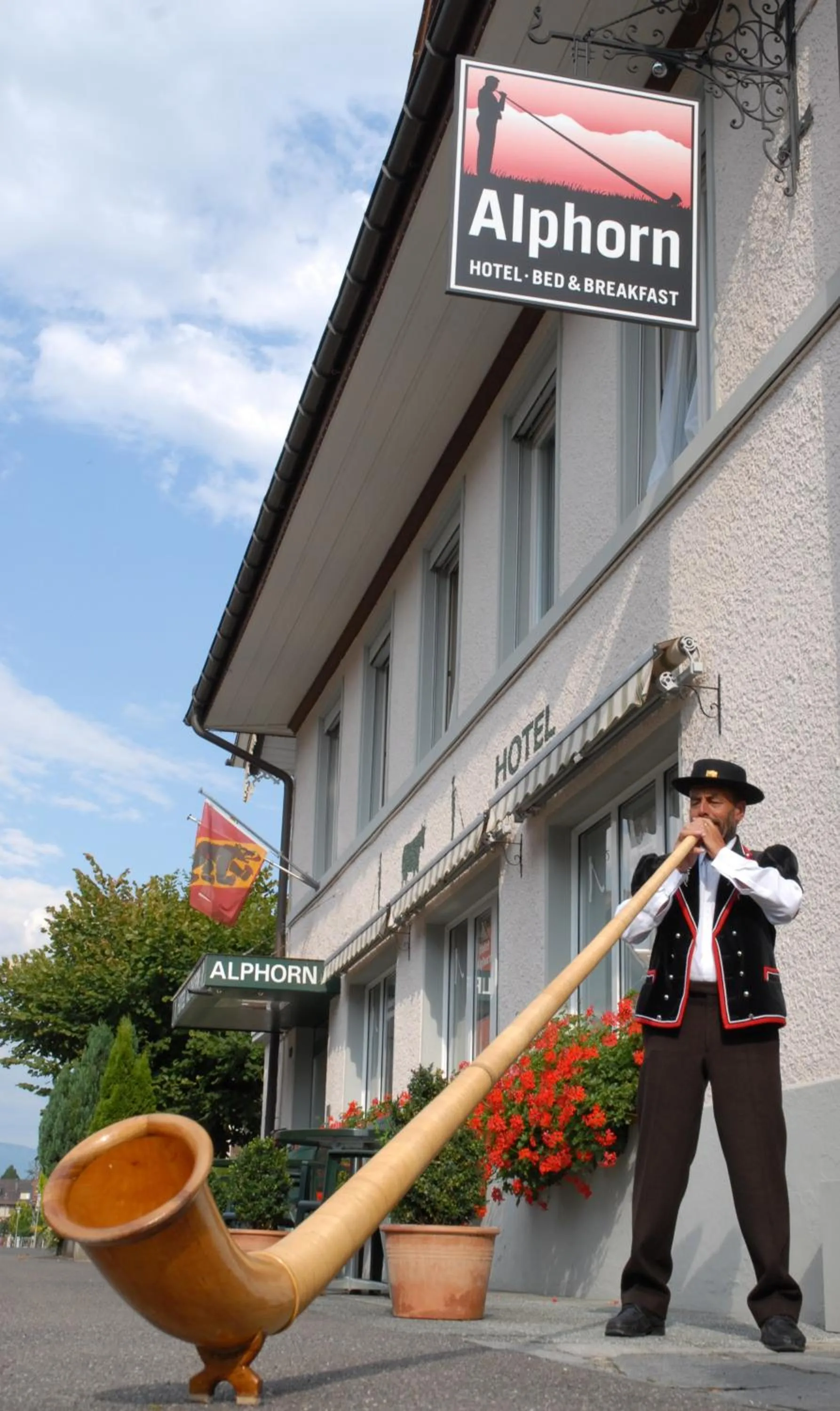 Facade/entrance in Hotel Alphorn