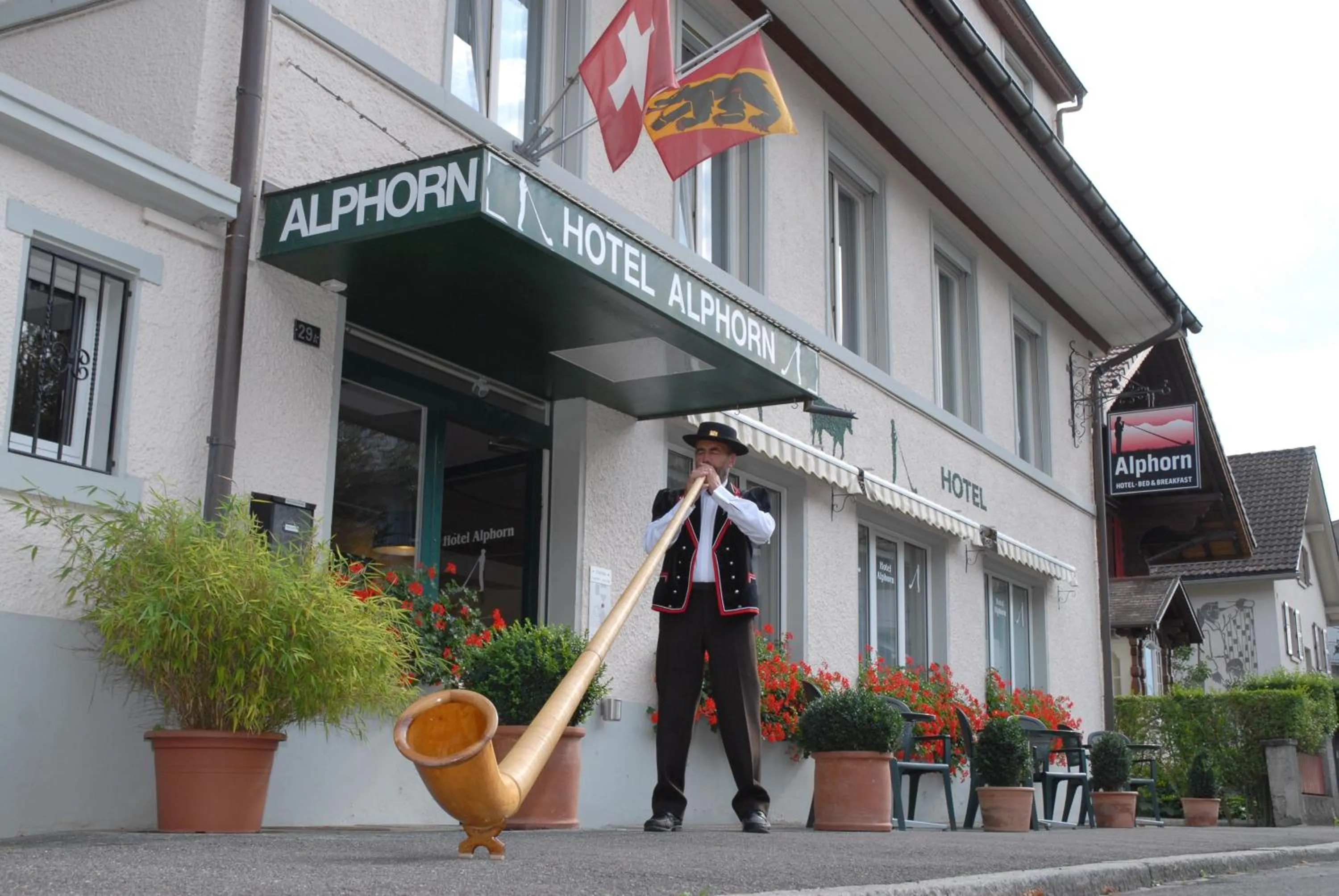 Facade/entrance in Hotel Alphorn