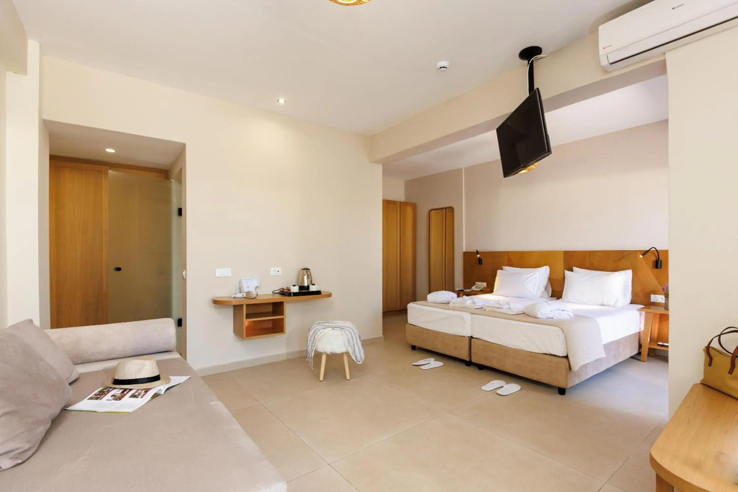 Superior Double or Twin Room with Pool View in Malia Bay Beach Hotel & Bungalows Superior Double or Twin Room with Pool View in Malia Bay Beach Hotel & Bungalows